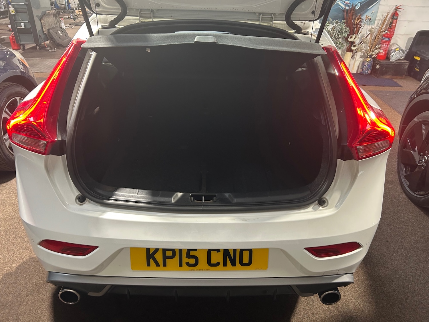 Used Volvo V40 2015 for sale - 78092905: Photo 7