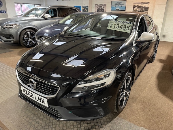 Used Volvo V40 2018 for sale - 70671470: Photo 1