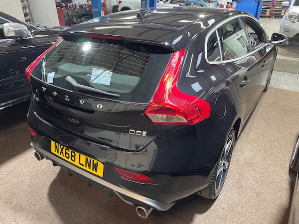 Used Volvo V40 2018 for sale - 70671470: Photo 6
