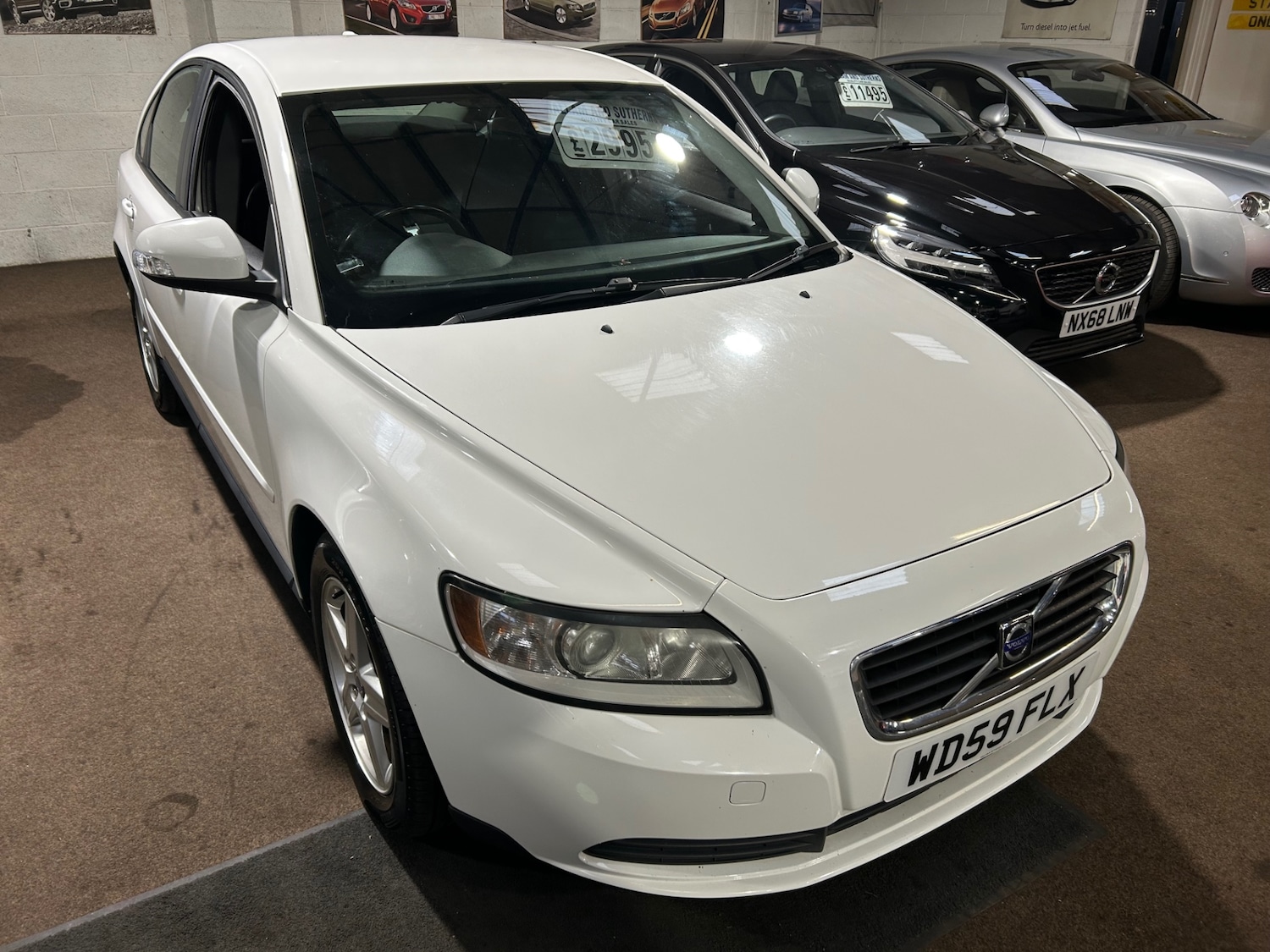 Used Volvo S40 2010 for sale - 76762469: Photo 3