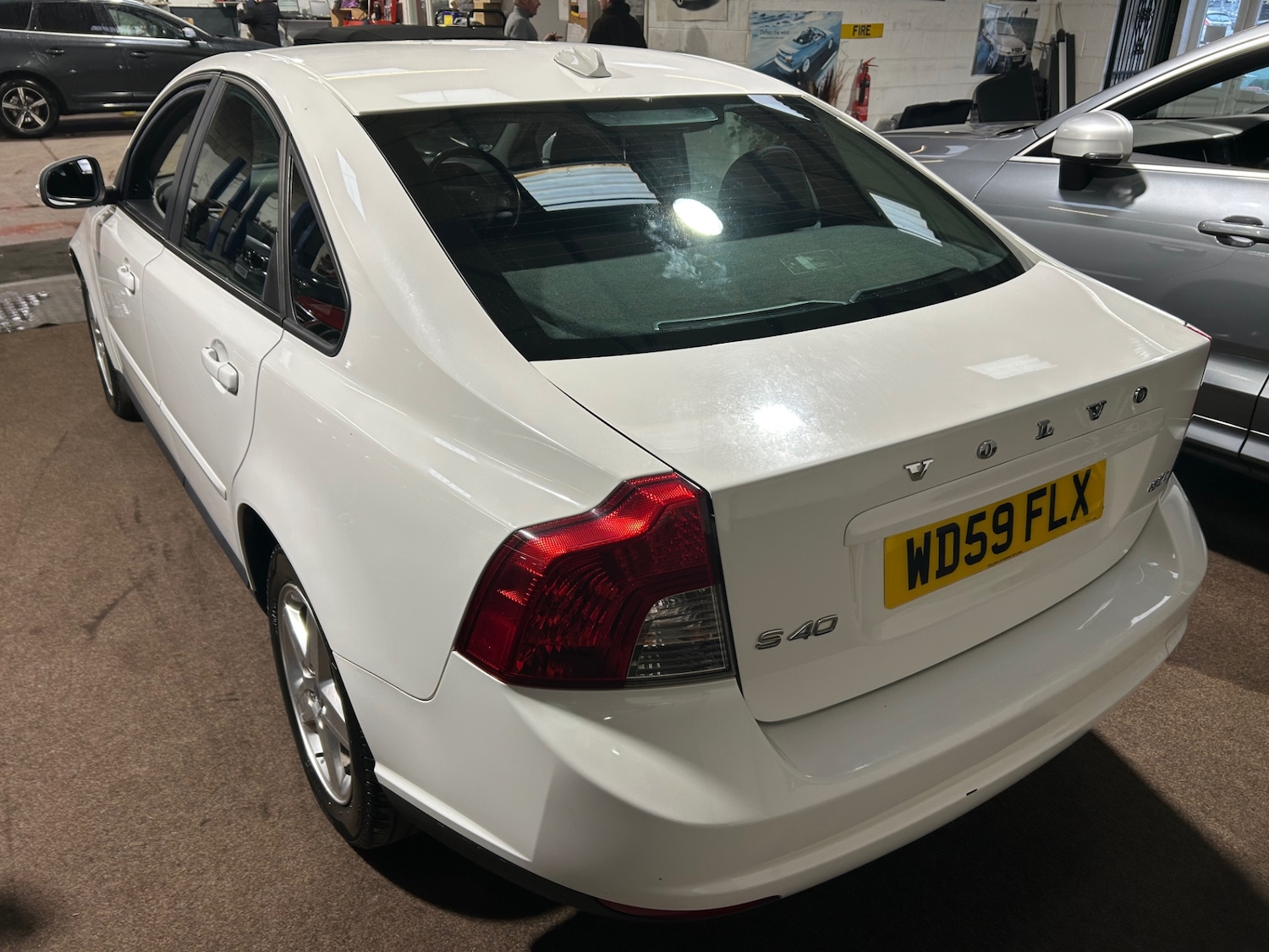 Used Volvo S40 2010 for sale - 76762469: Photo 5