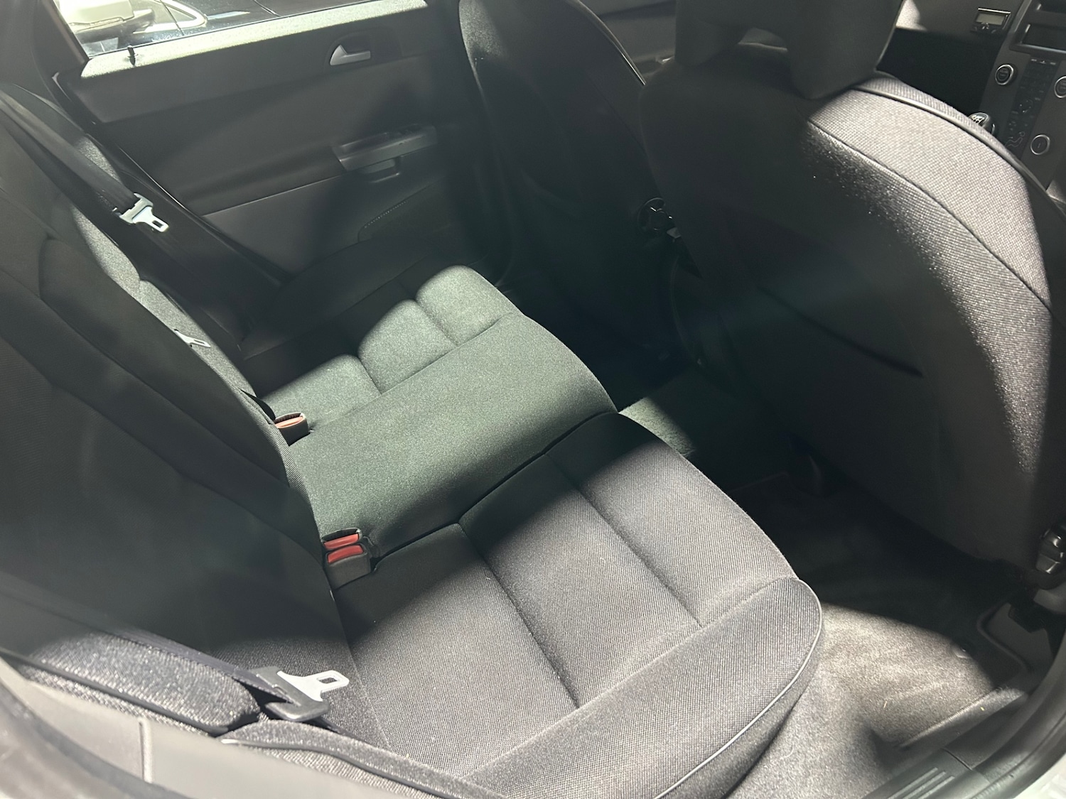 Used Volvo S40 2010 for sale - 76762469: Photo 8