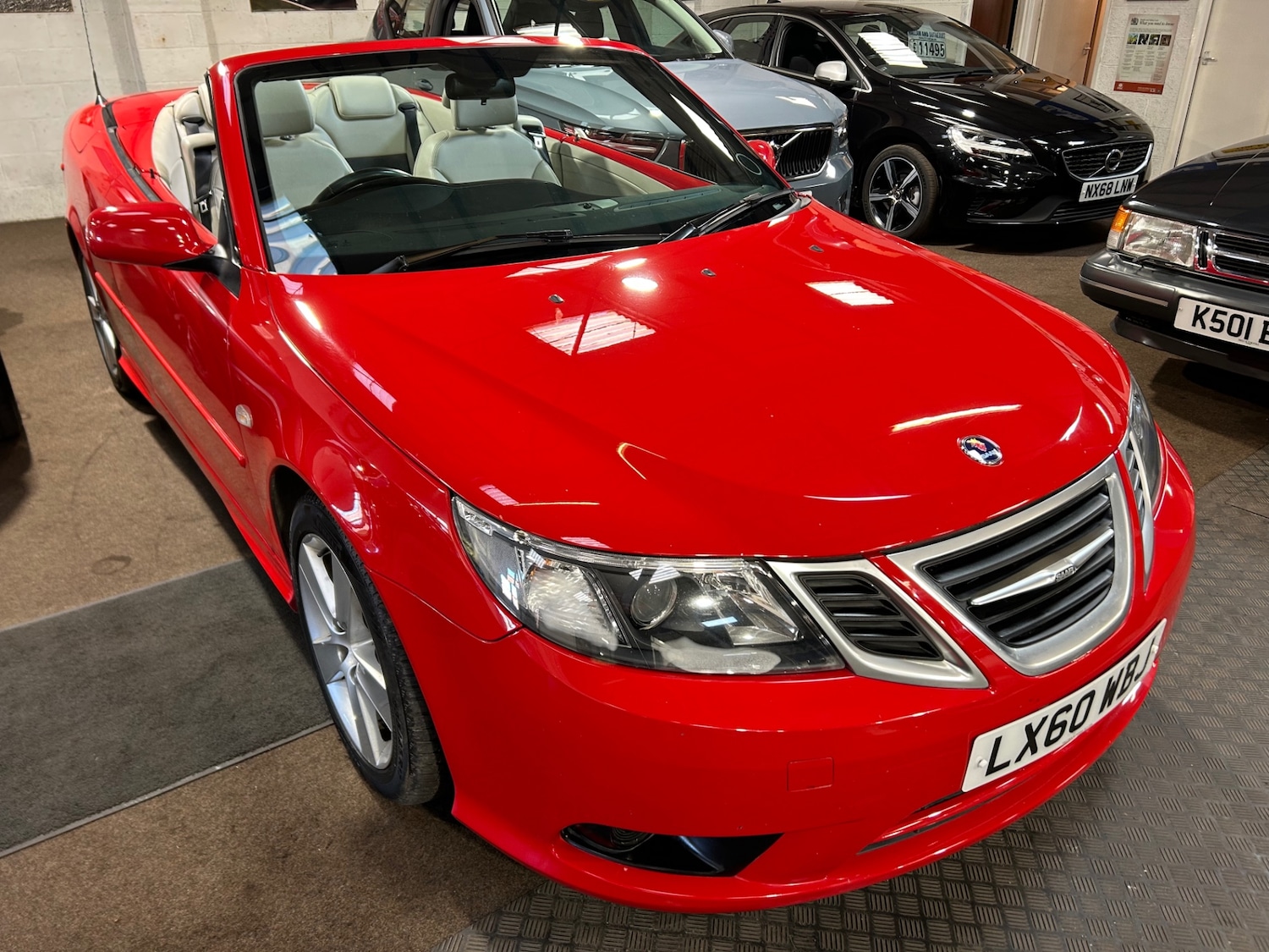 Used Saab 9-3 2010 for sale - 76693646: Photo 3
