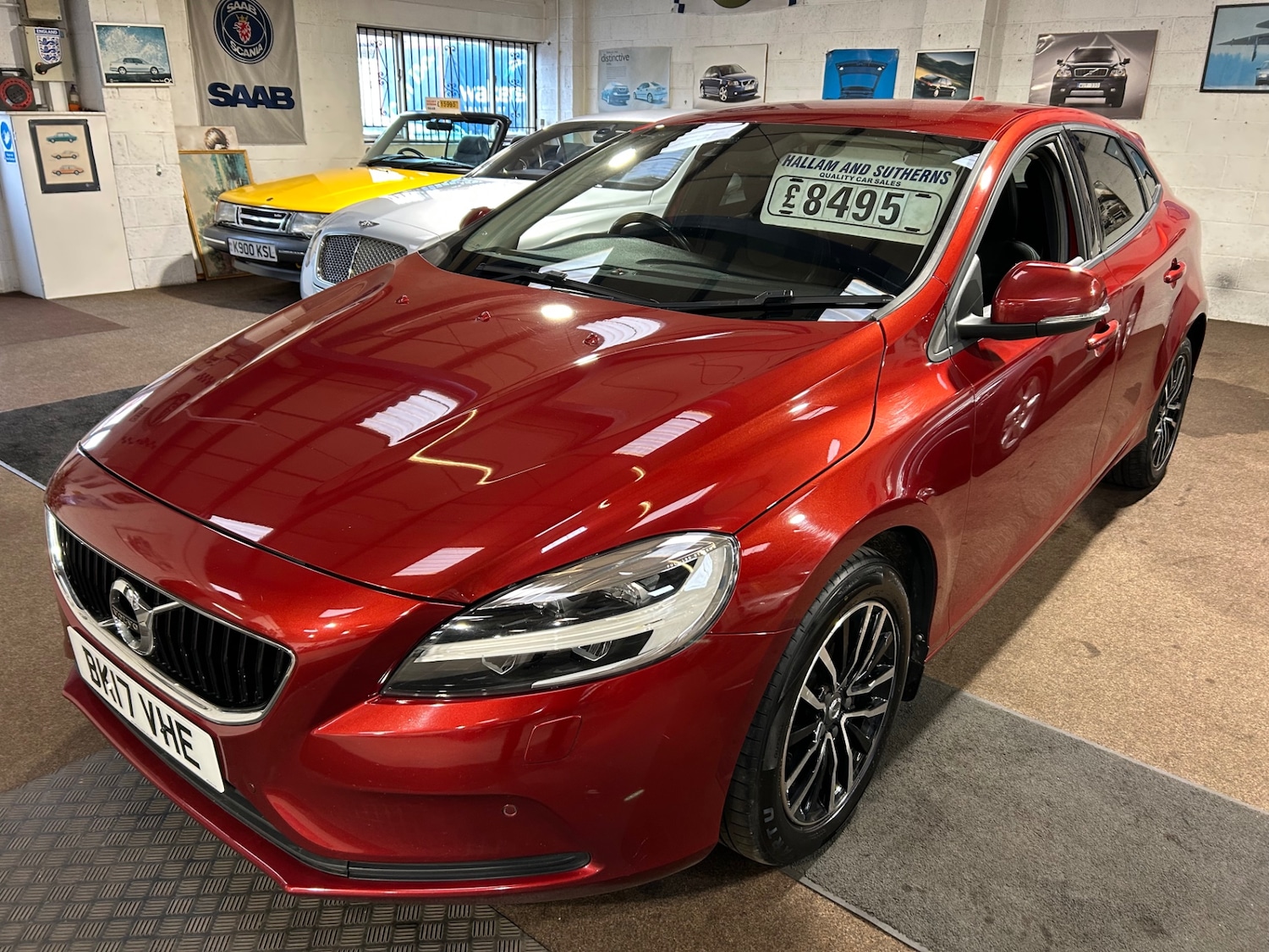 Used Volvo V40 2017 for sale - 77201039: Photo 1