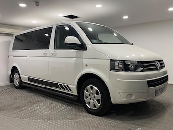 Used Volkswagen Transporter Shuttle 2015 for sale - 77143091: Photo