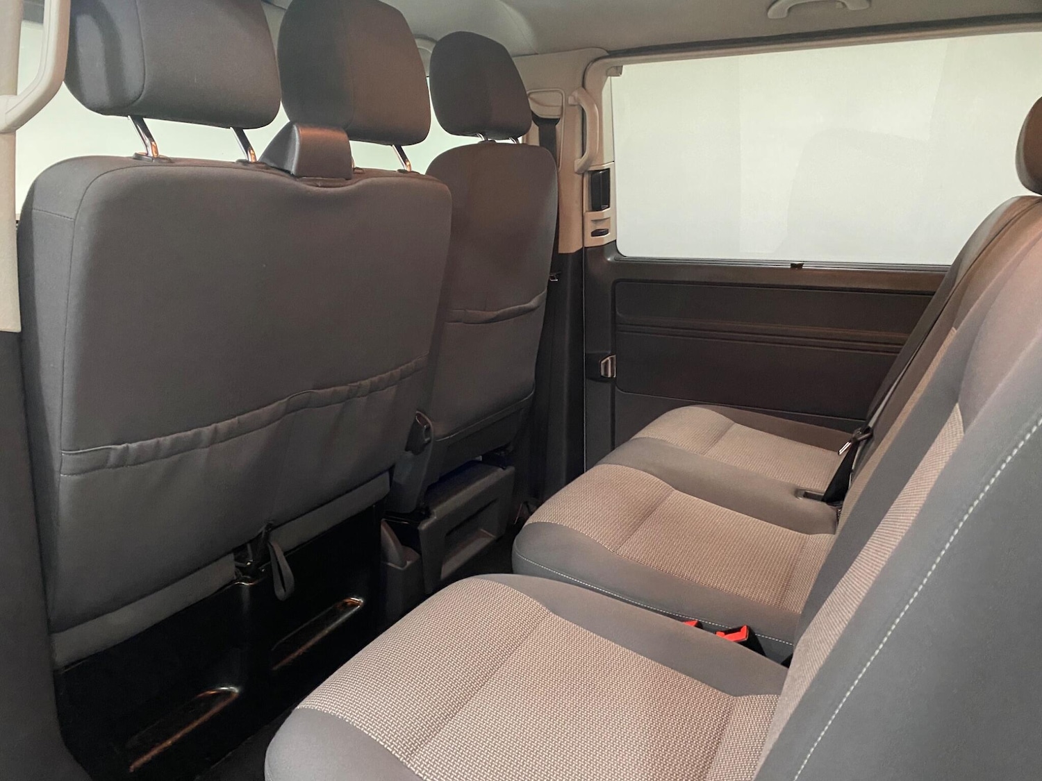 Used Volkswagen Transporter Shuttle 2015 for sale - 77143091: Photo 33