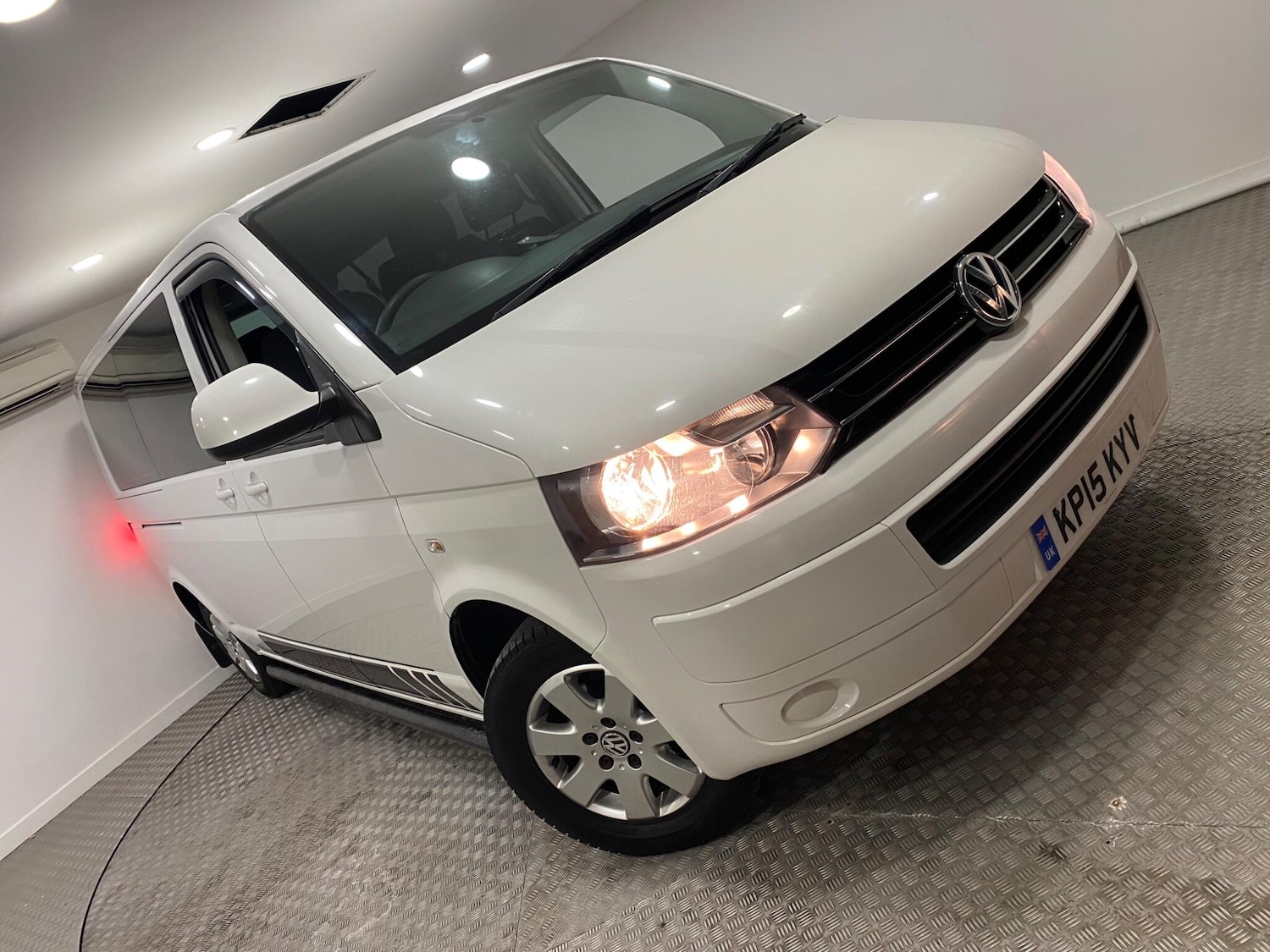 Used Volkswagen Transporter Shuttle 2015 for sale - 77143091: Photo 39