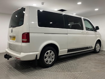 Used Volkswagen Transporter Shuttle 2015 for sale - 77143091: Photo