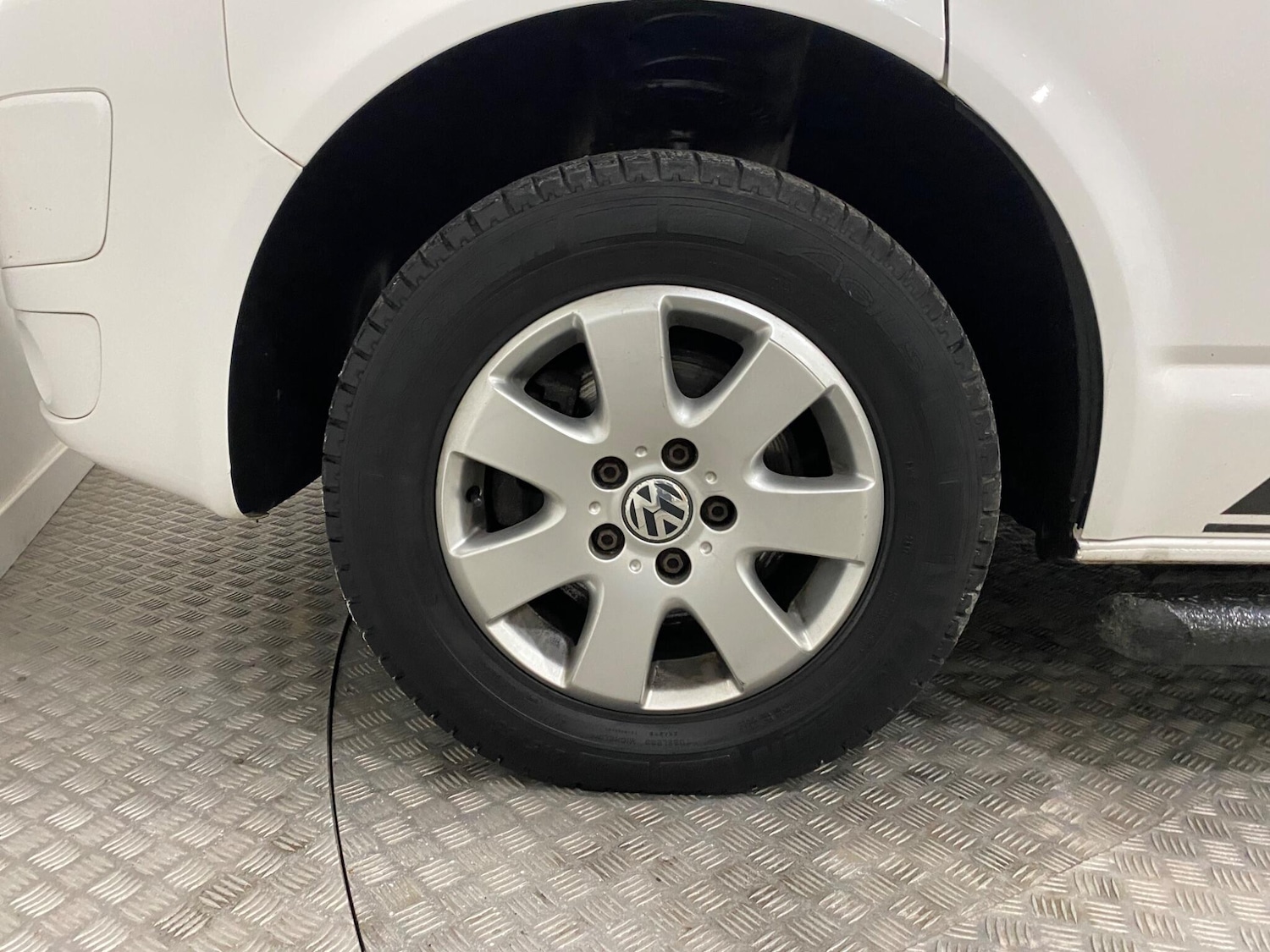 Used Volkswagen Transporter Shuttle 2015 for sale - 77143091: Photo 42