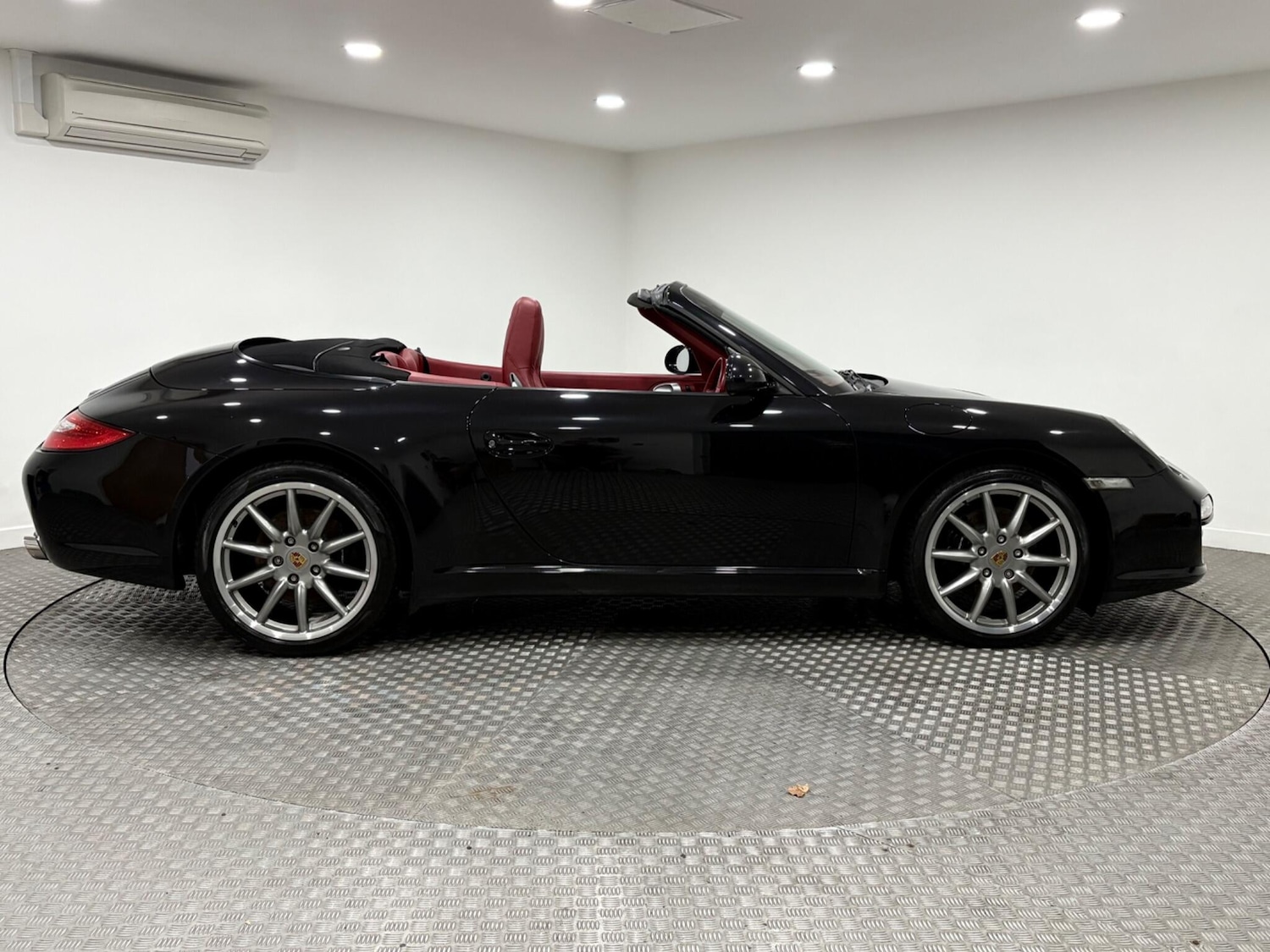 Used Porsche 911 2008 for sale - 76456827: Photo 2