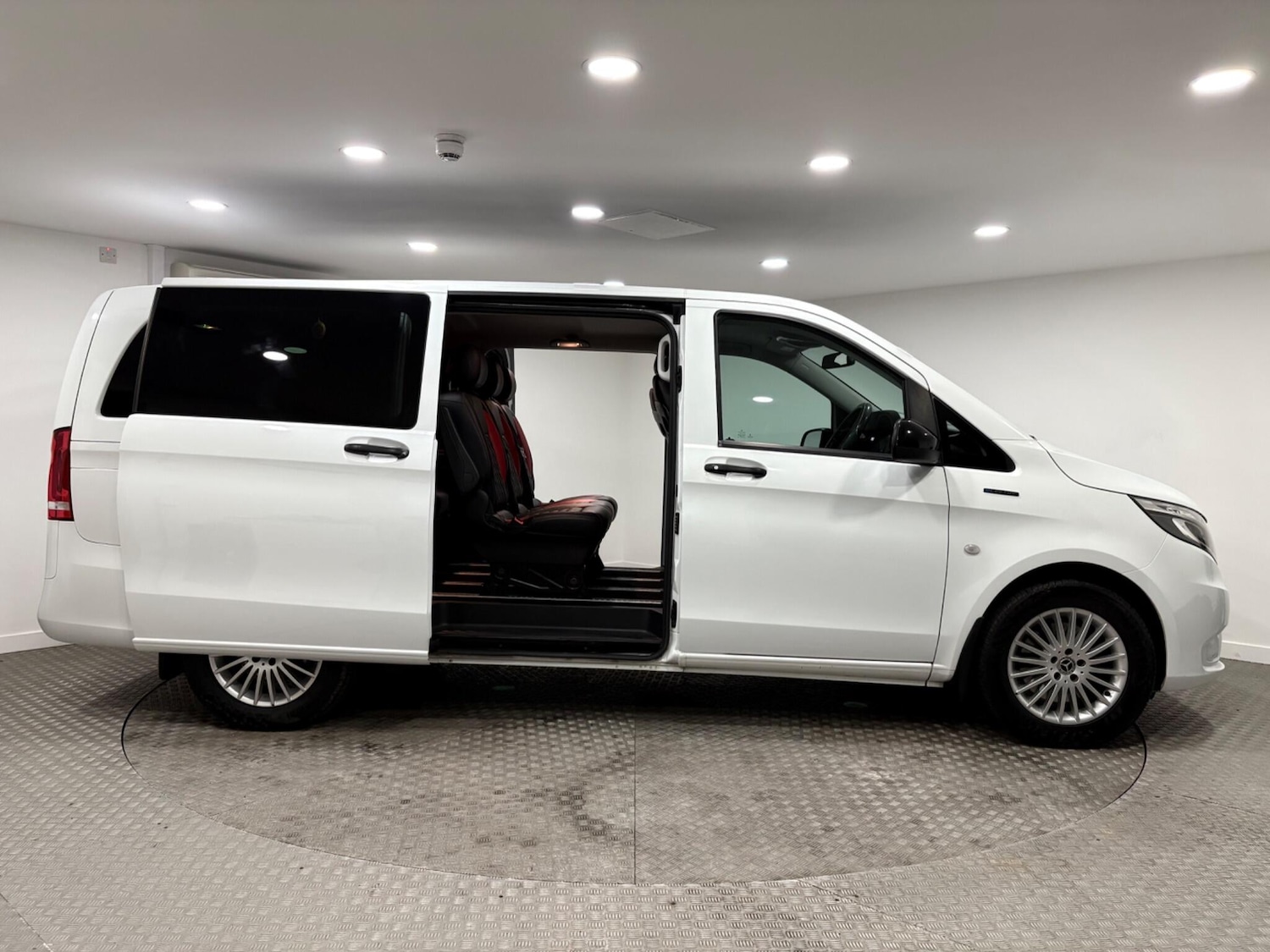 Used Mercedes-Benz Vito 2021 for sale - 77537158: Photo 46