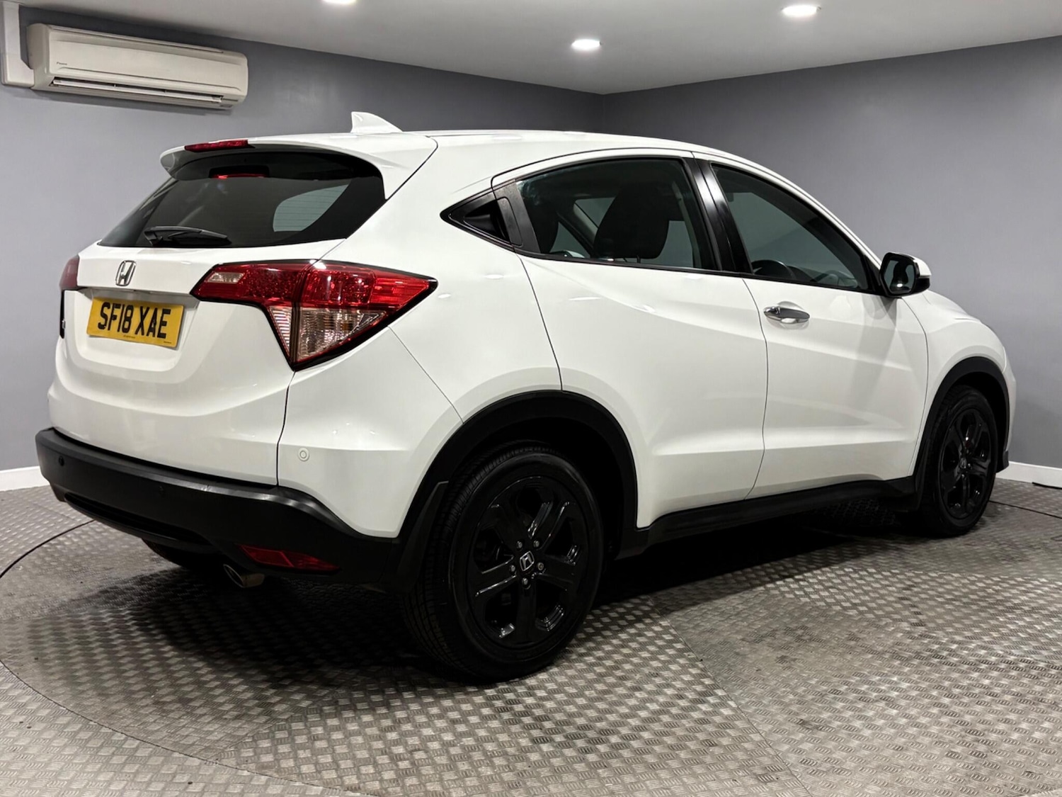 Used Honda HR-V 2018 for sale - 78007649: Photo 3