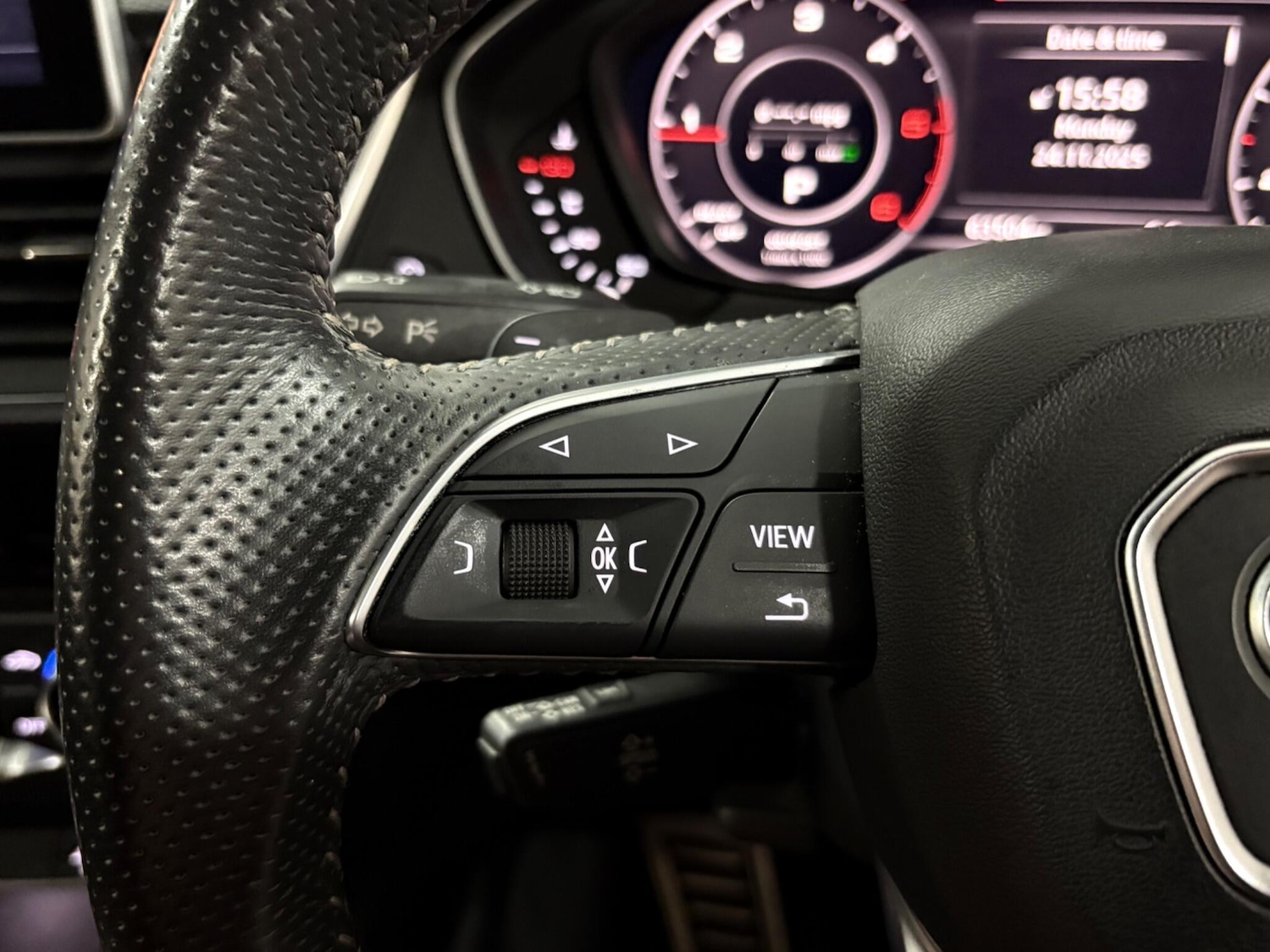 Used Audi Q5 2020 for sale - 76671609: Photo 17