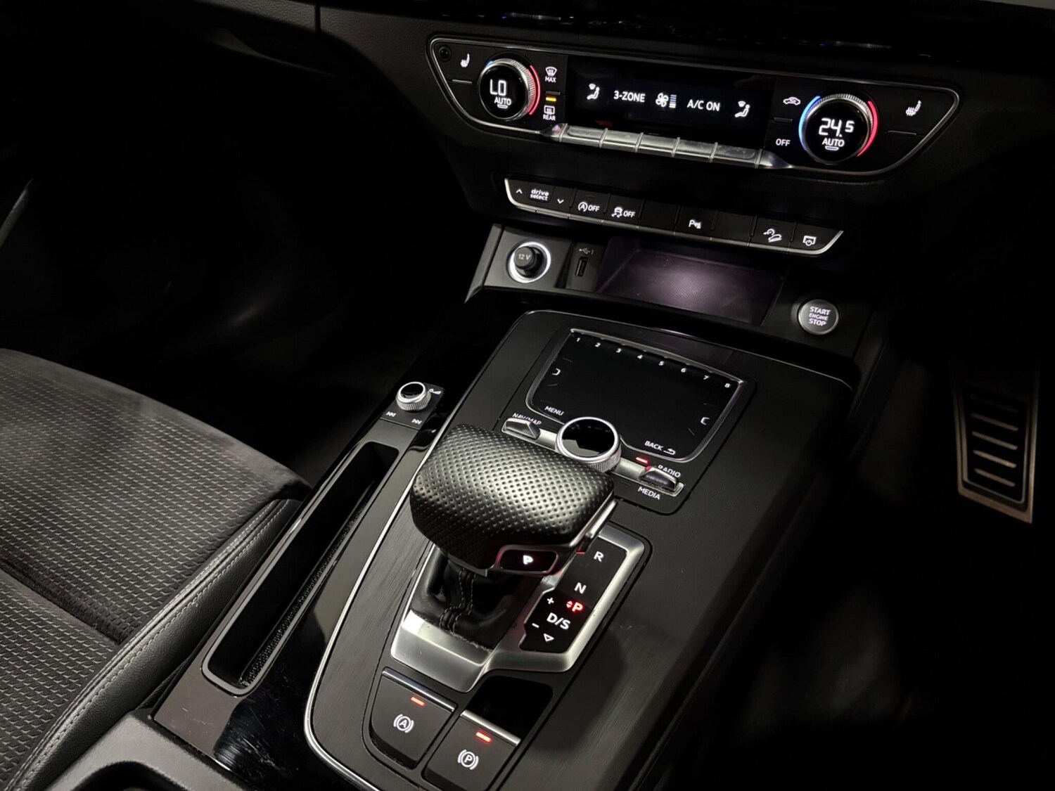 Used Audi Q5 2020 for sale - 76671609: Photo 31