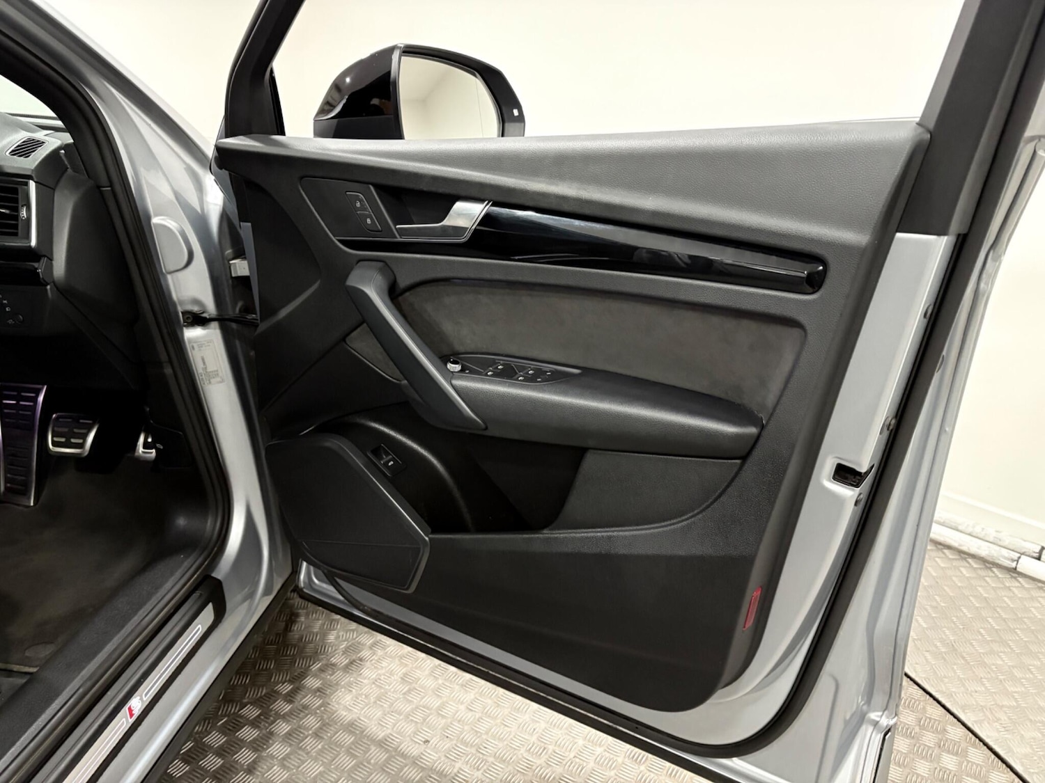 Used Audi Q5 2020 for sale - 76671609: Photo 39