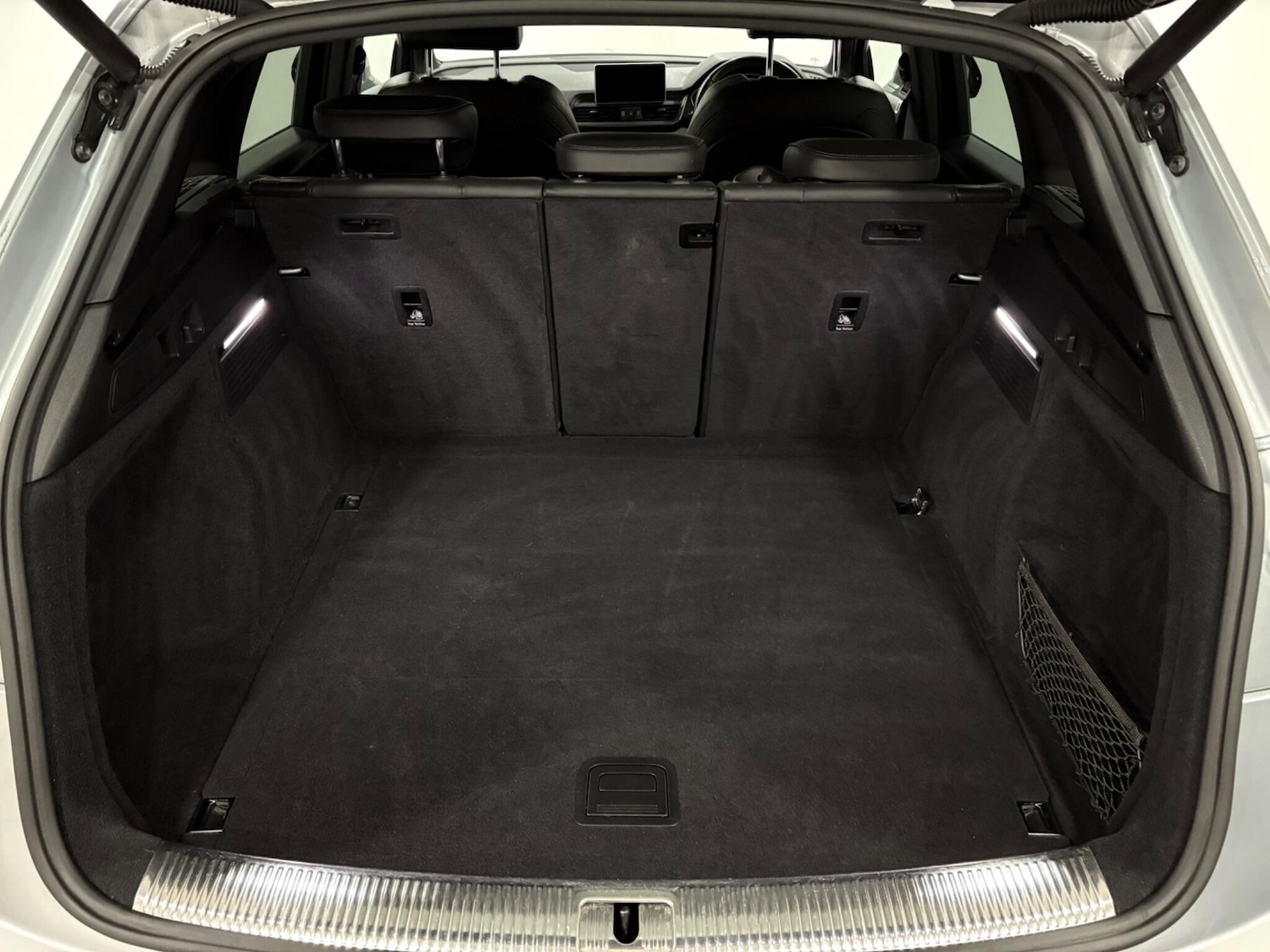 Used Audi Q5 2020 for sale - 76671609: Photo 46