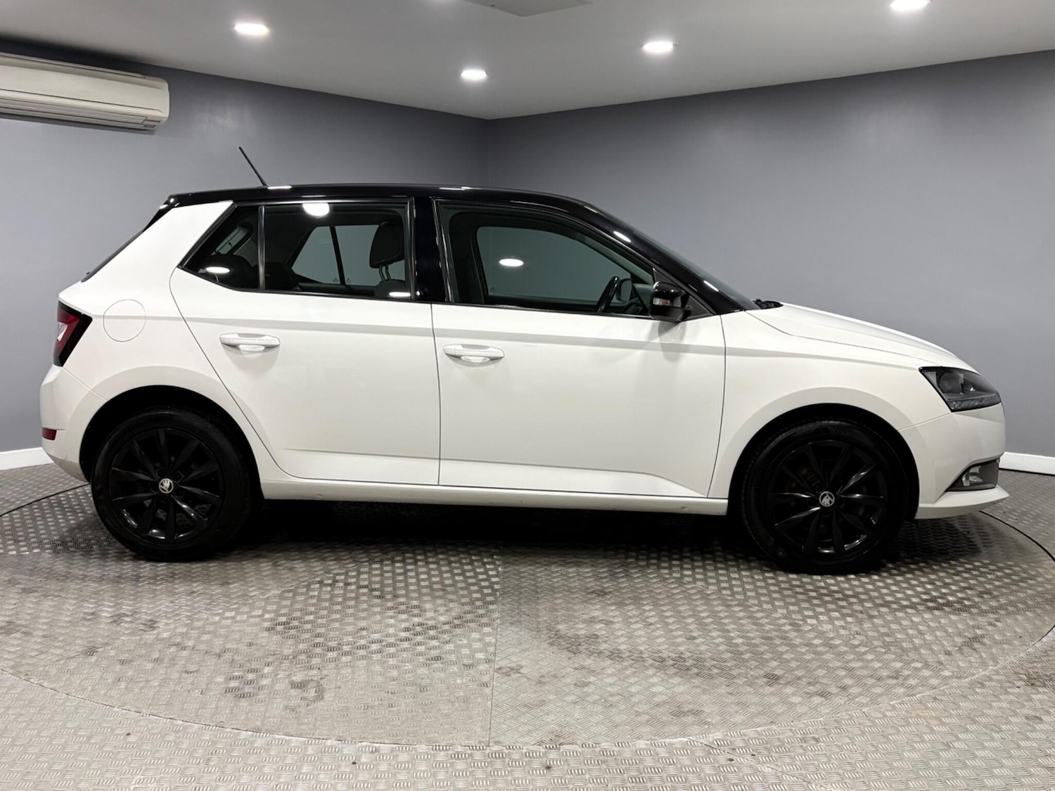 Used Skoda Fabia 2021 for sale - 78100003: Photo 2