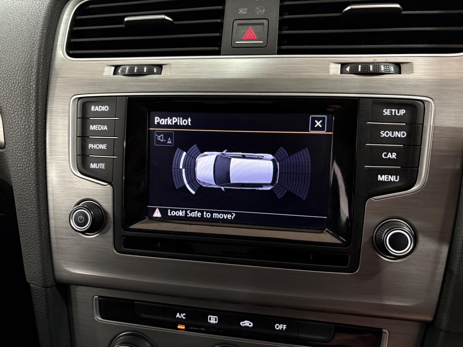 Used Volkswagen Golf 2014 for sale - 75866838: Photo 13