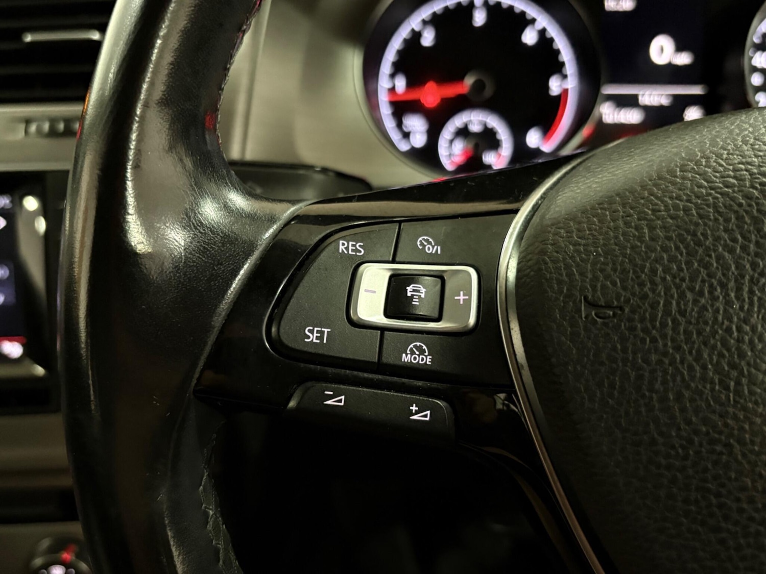 Used Volkswagen Golf 2014 for sale - 75866838: Photo 23