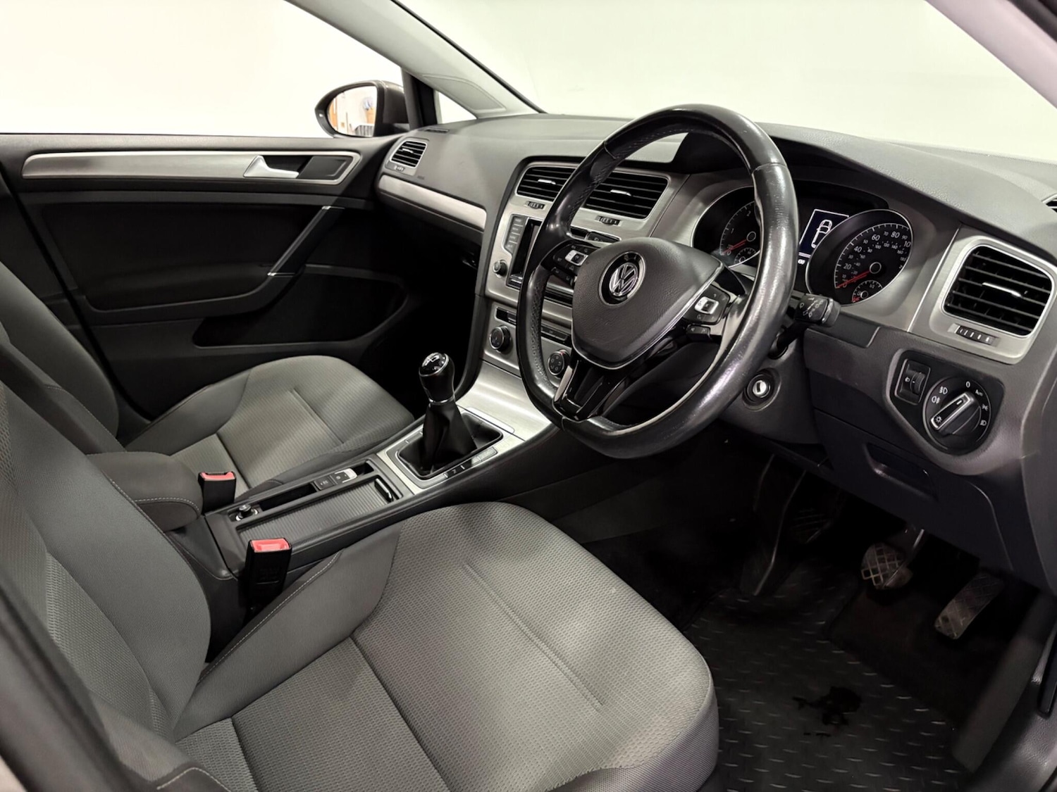 Used Volkswagen Golf 2014 for sale - 75866838: Photo 27