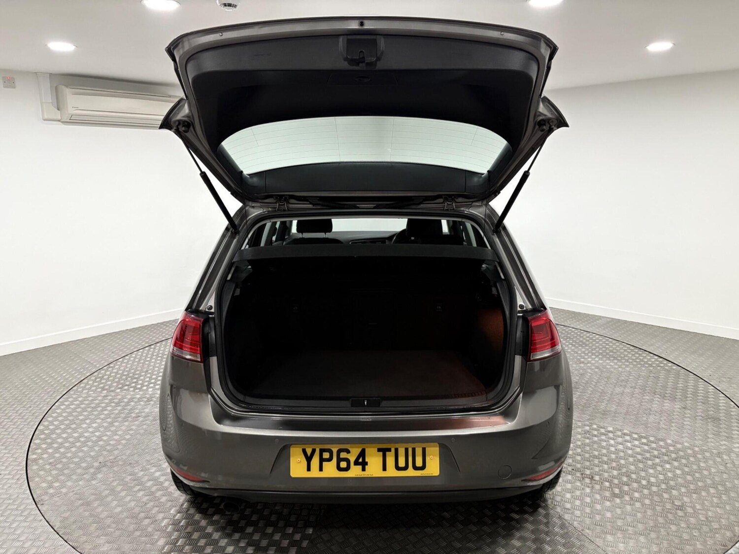 Used Volkswagen Golf 2014 for sale - 75866838: Photo 36