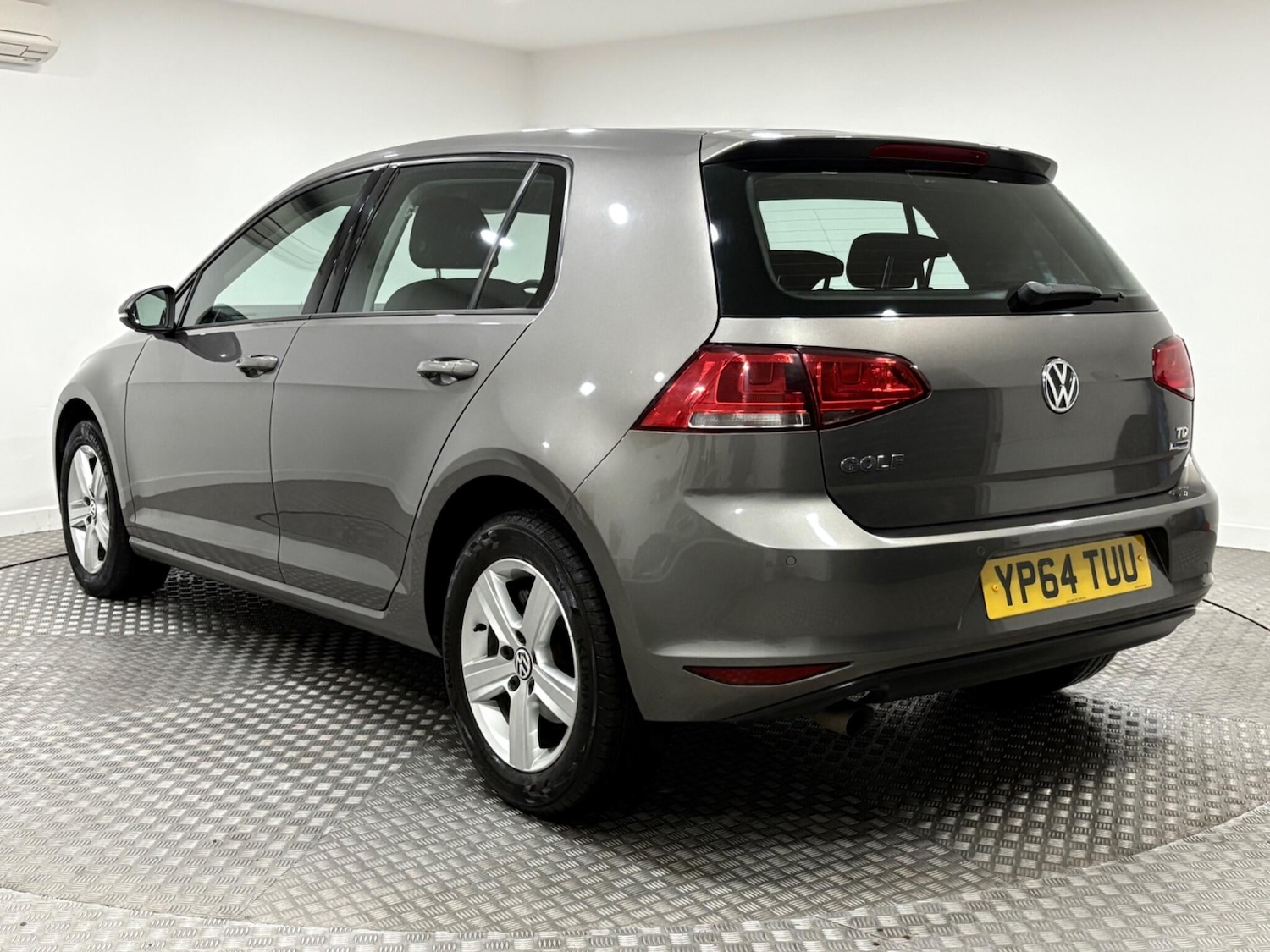 Used Volkswagen Golf 2014 for sale - 75866838: Photo 8