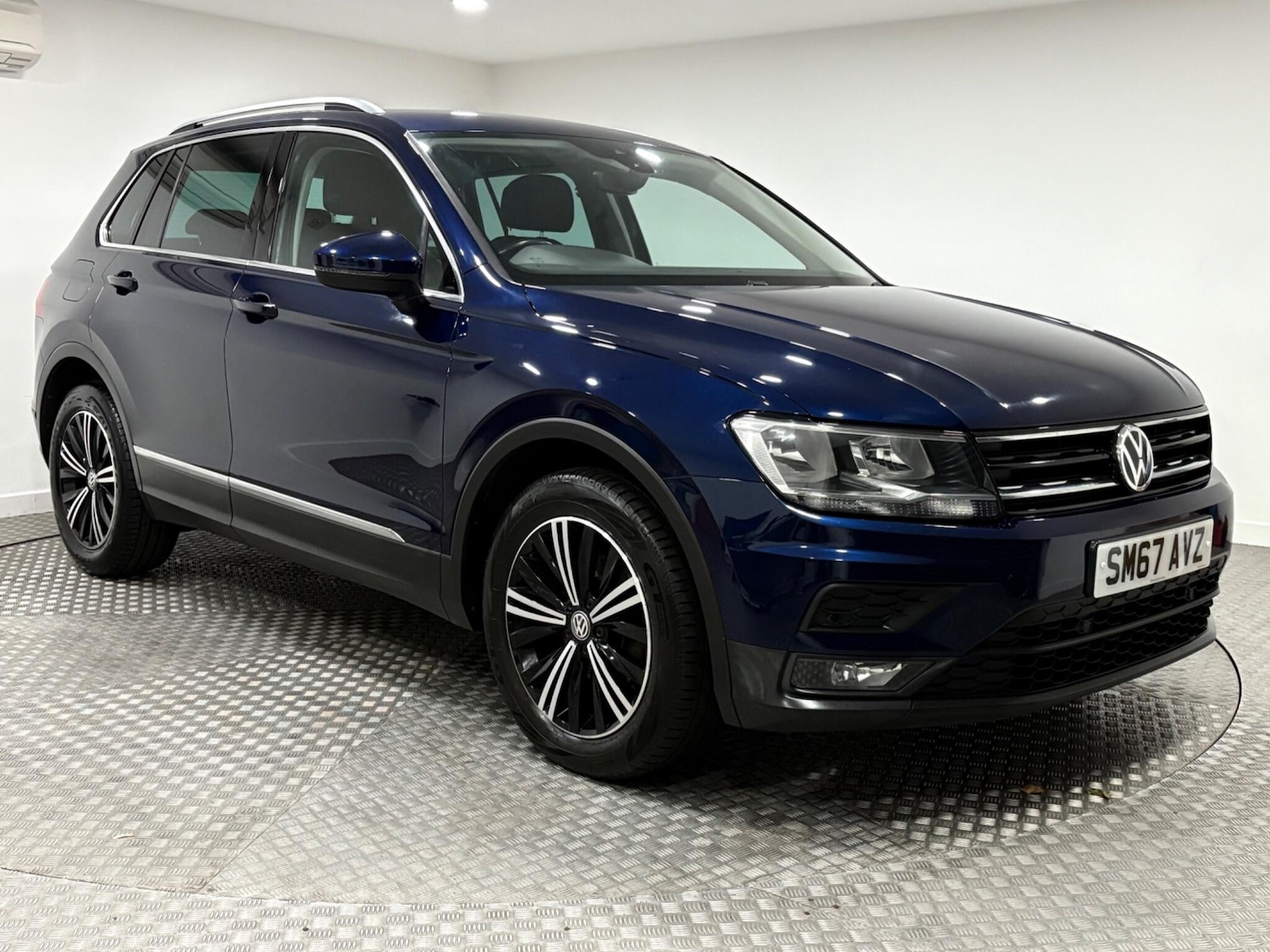 Used Volkswagen Tiguan 2017 for sale - 76527895: Photo 1
