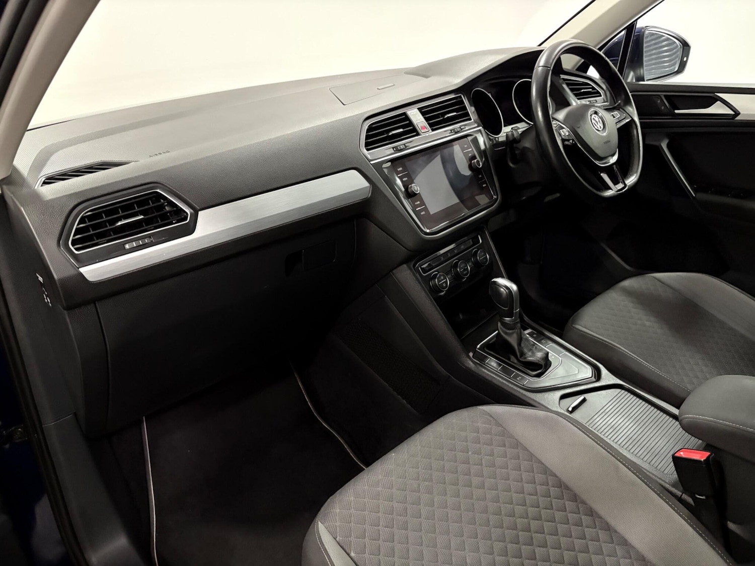 Used Volkswagen Tiguan 2017 for sale - 76527895: Photo 11