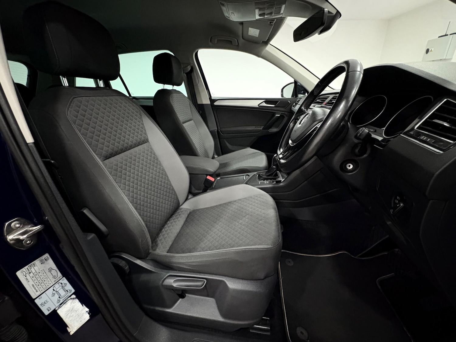 Used Volkswagen Tiguan 2017 for sale - 76527895: Photo 12