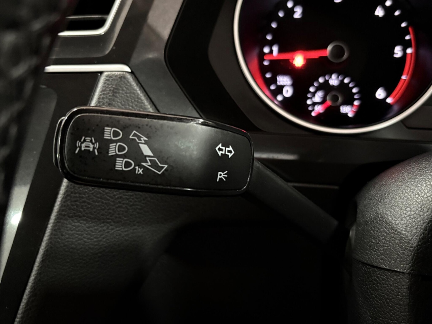 Used Volkswagen Tiguan 2017 for sale - 76527895: Photo 14