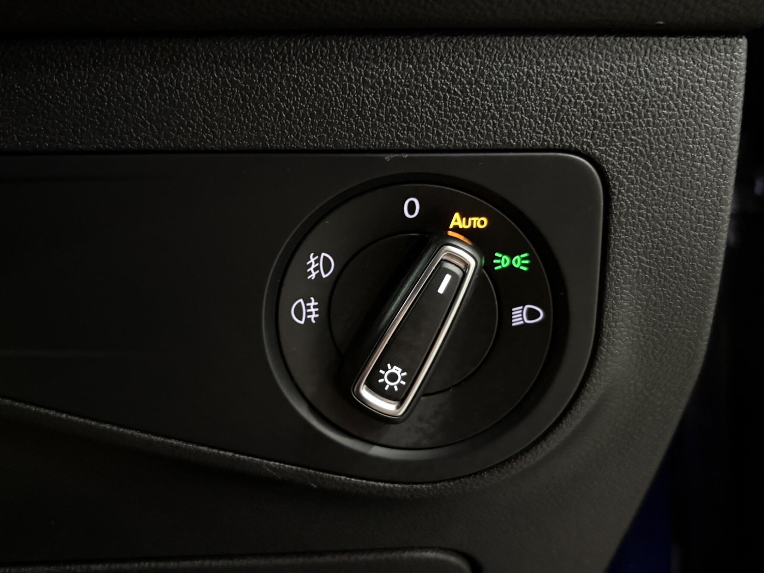 Used Volkswagen Tiguan 2017 for sale - 76527895: Photo 32