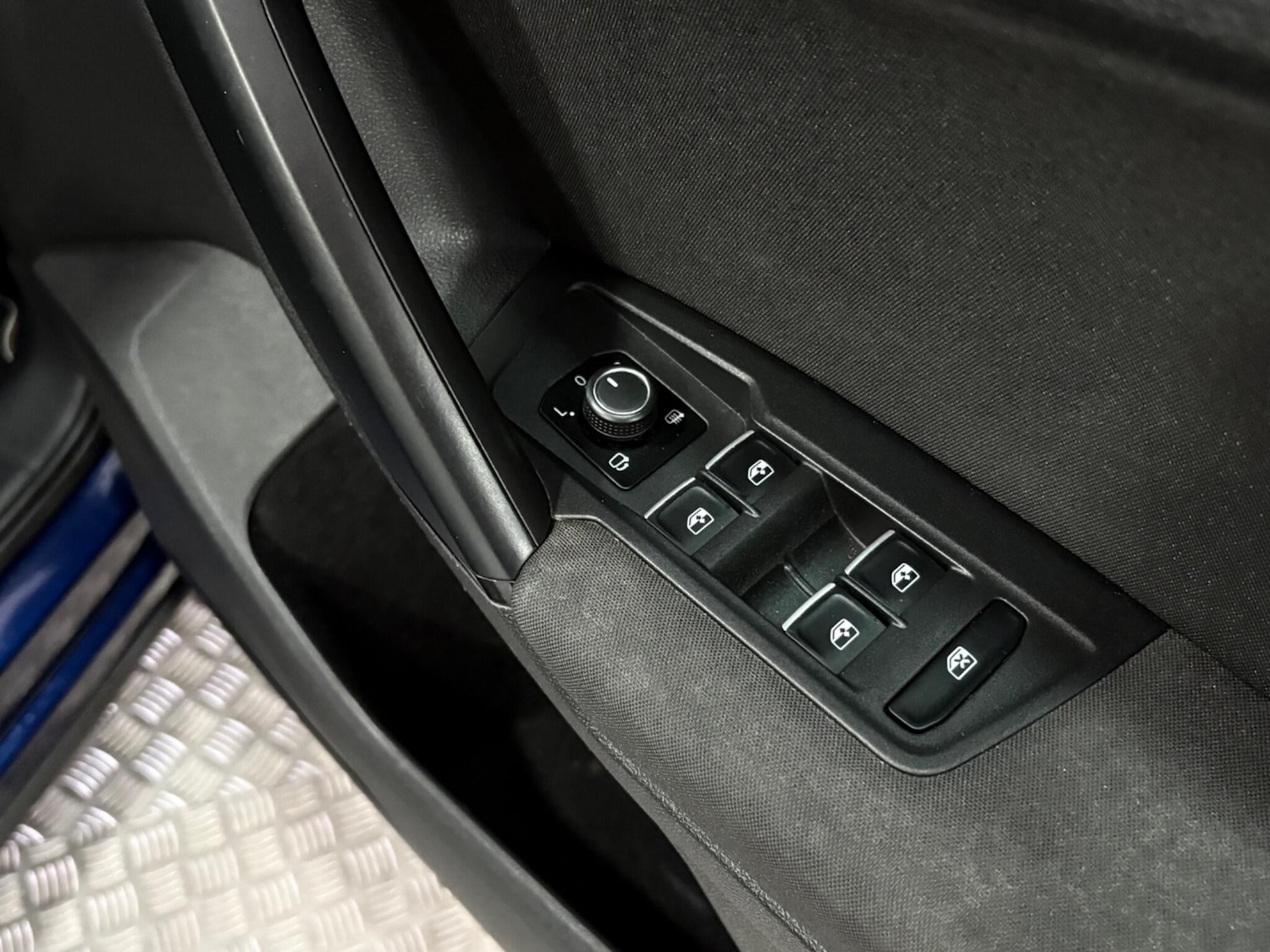 Used Volkswagen Tiguan 2017 for sale - 76527895: Photo 34