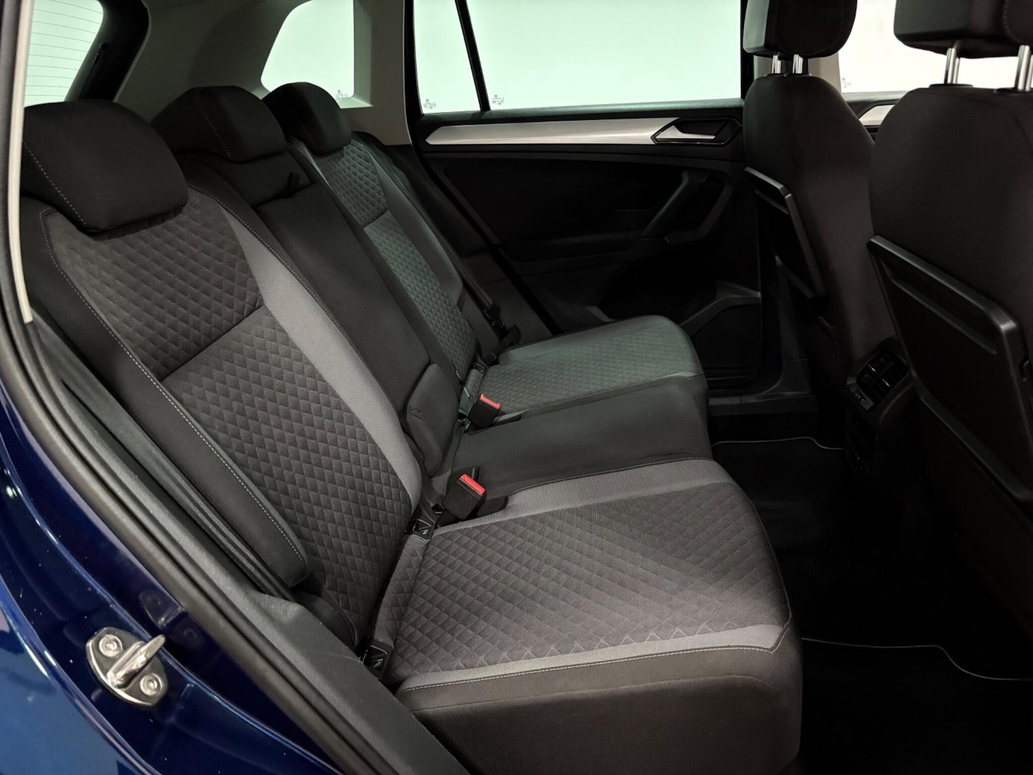 Used Volkswagen Tiguan 2017 for sale - 76527895: Photo 37