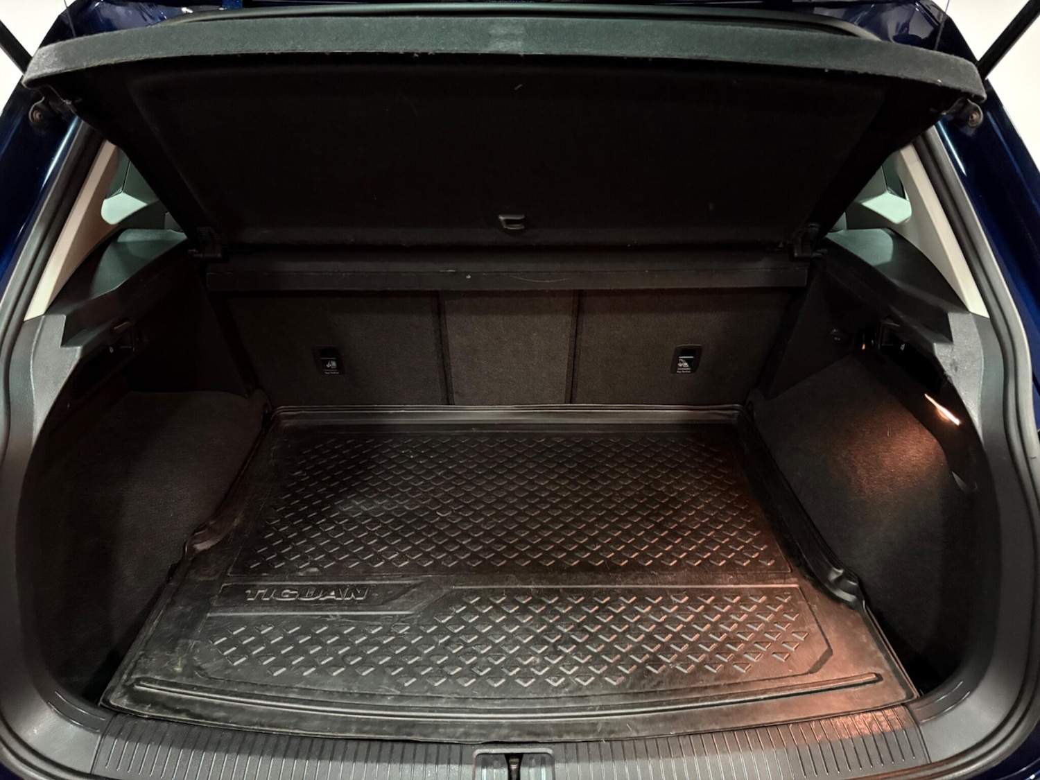 Used Volkswagen Tiguan 2017 for sale - 76527895: Photo 42