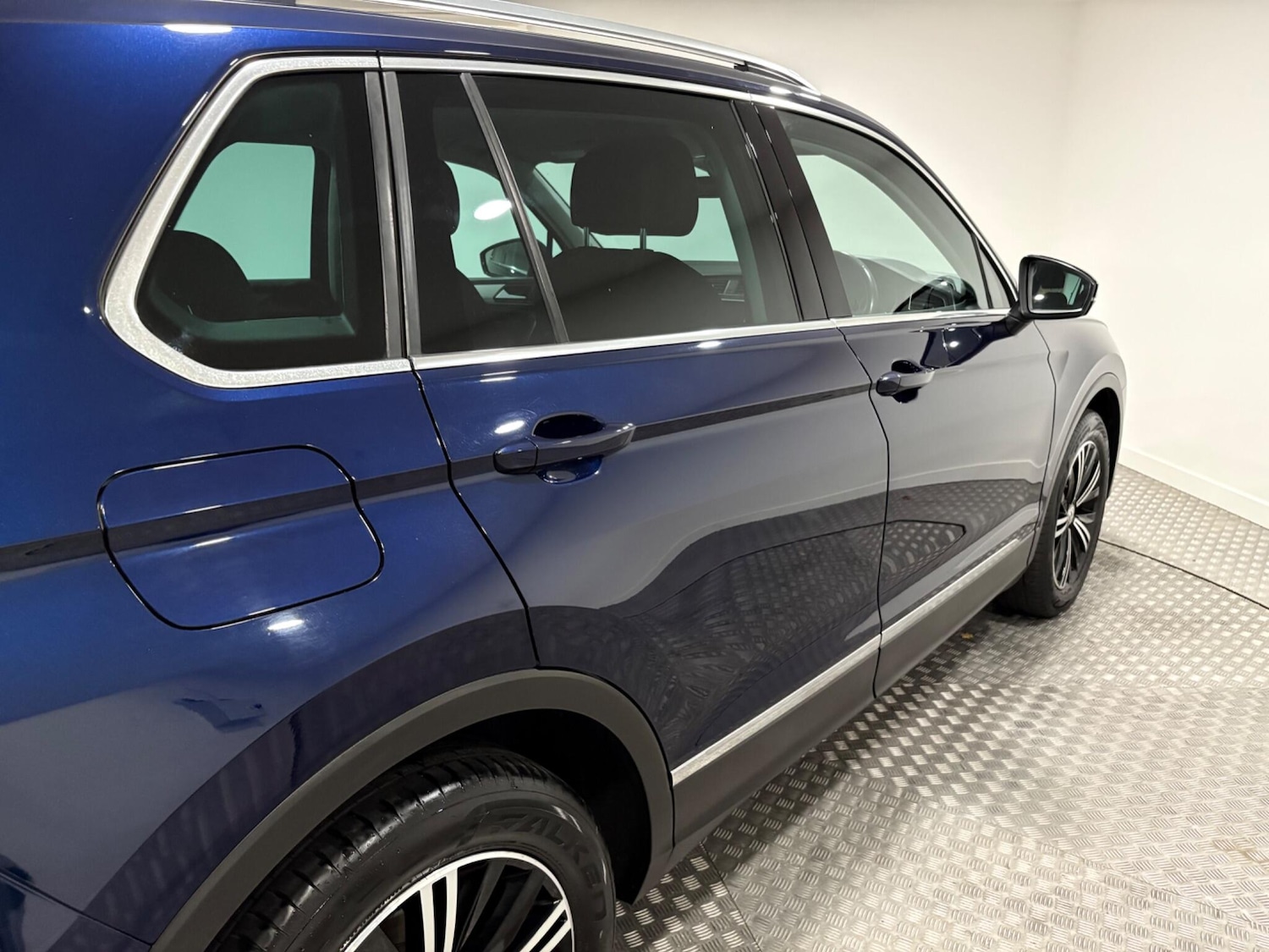 Used Volkswagen Tiguan 2017 for sale - 76527895: Photo 48