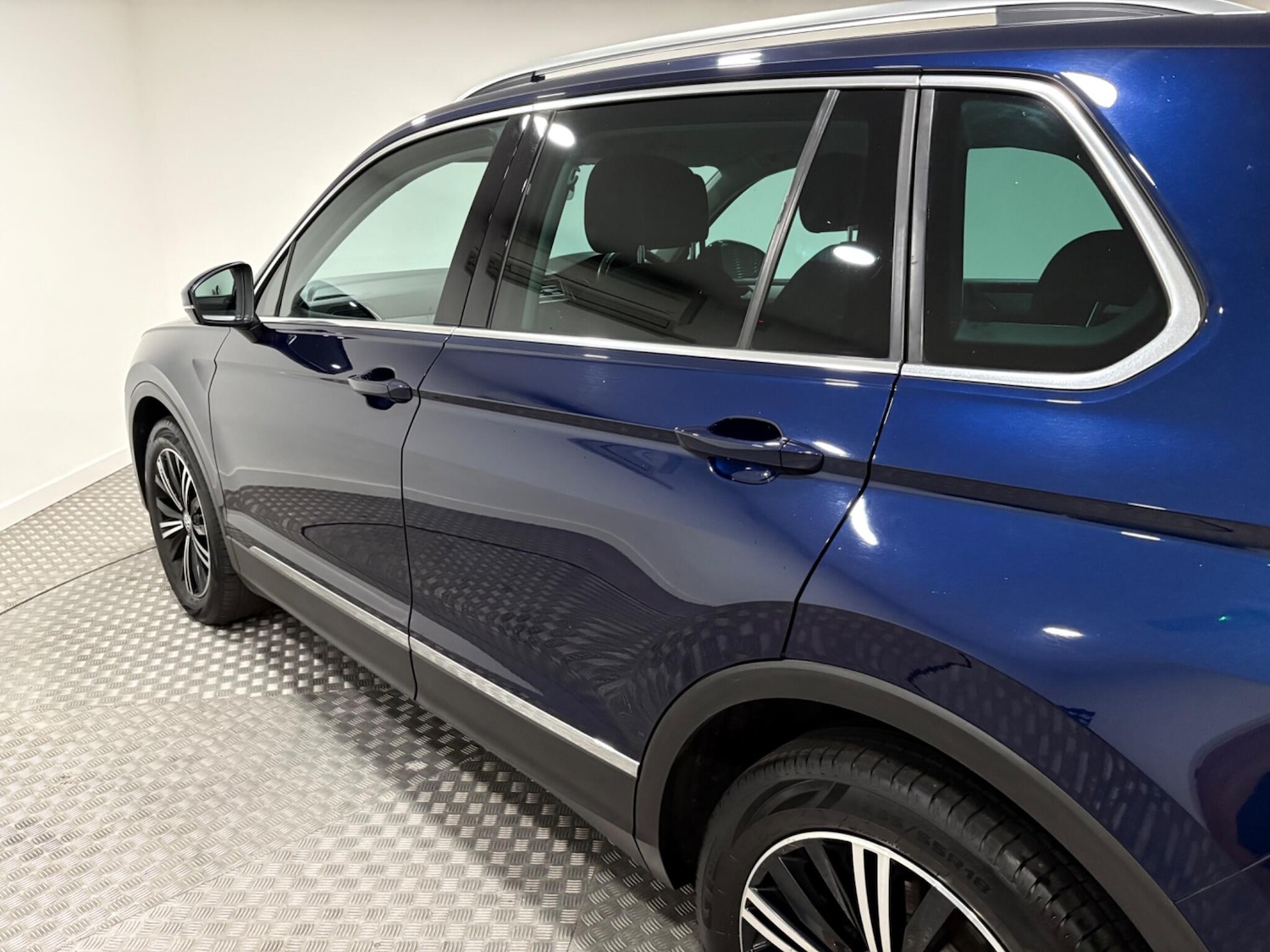 Used Volkswagen Tiguan 2017 for sale - 76527895: Photo 49