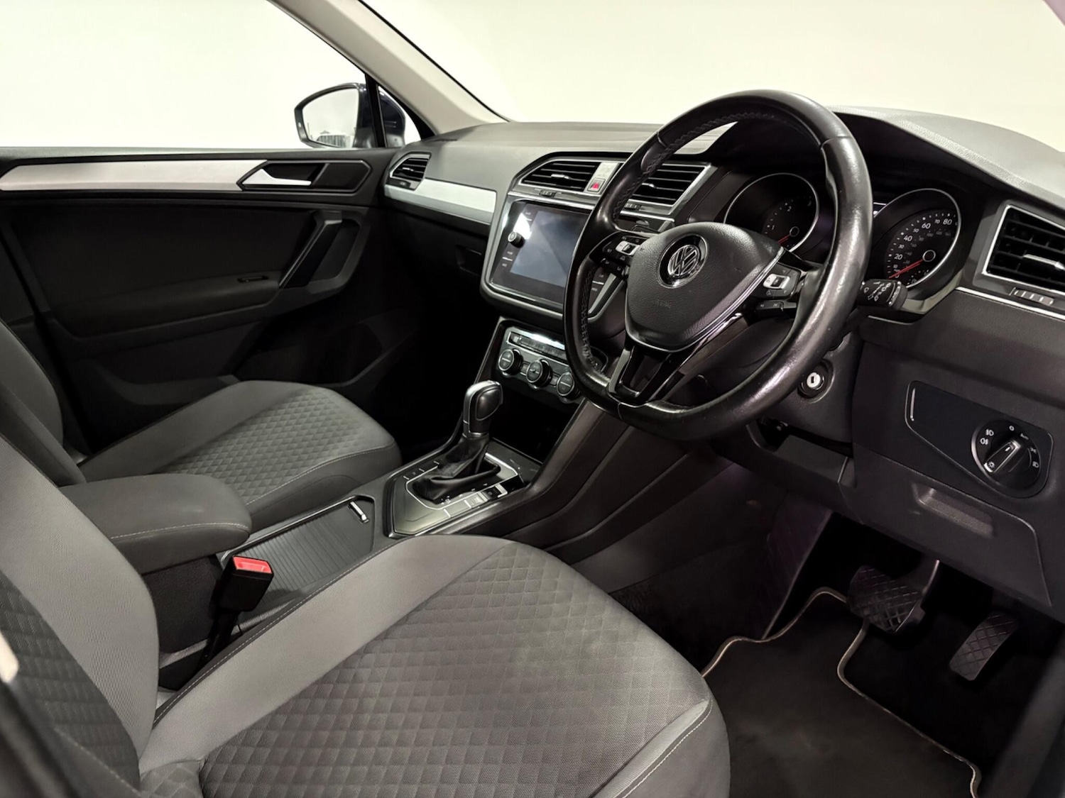 Used Volkswagen Tiguan 2017 for sale - 76527895: Photo 9