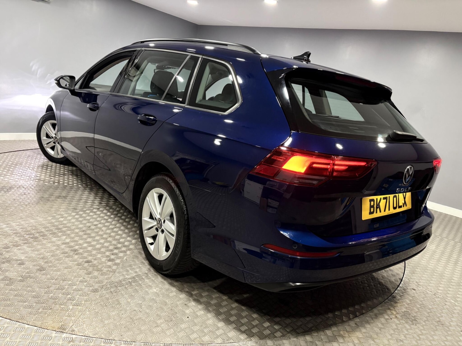 Used Volkswagen Golf 2021 for sale - 77645787: Photo 50