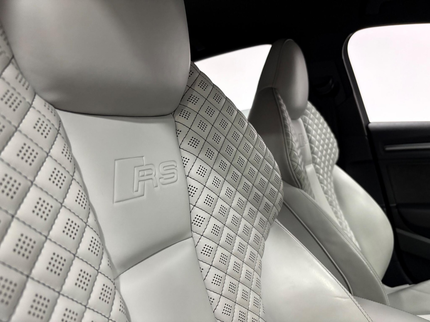 Used Audi RS3 2018 for sale - 77021231: Photo 13