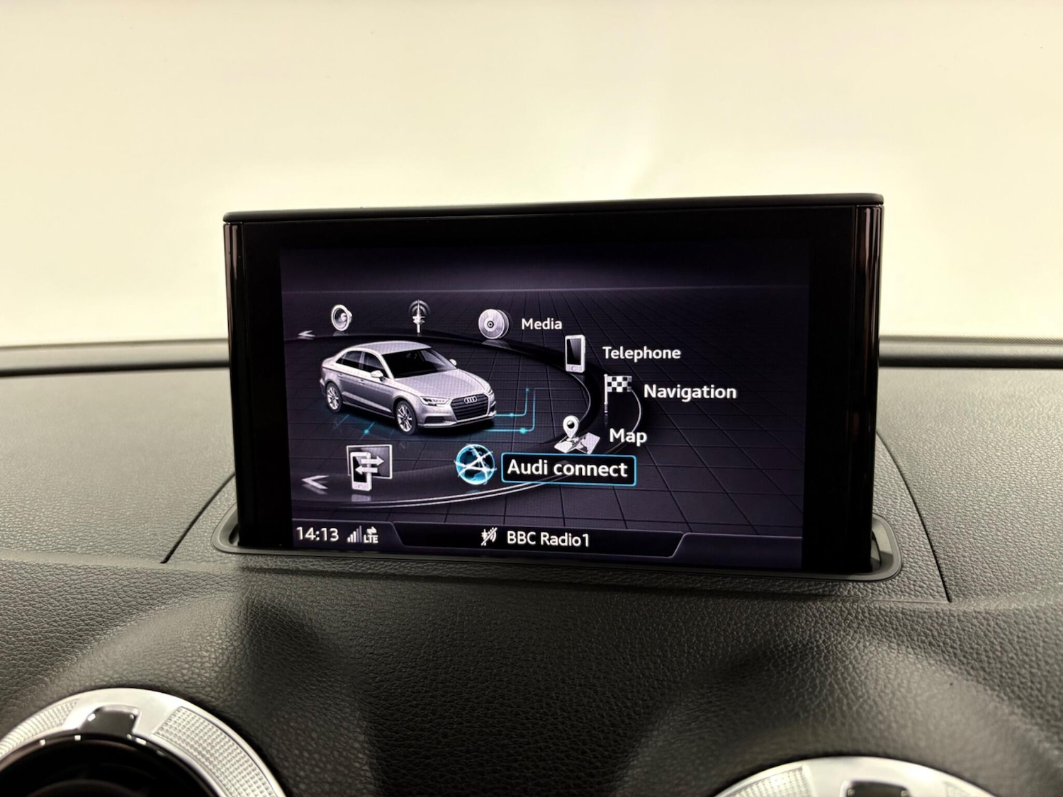 Used Audi RS3 2018 for sale - 77021231: Photo 22