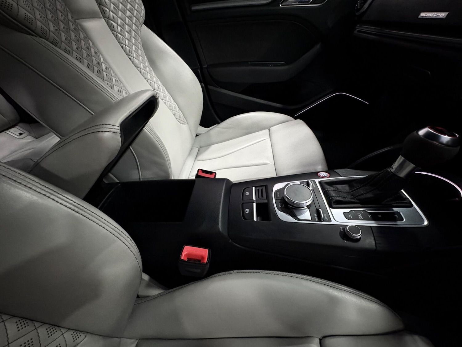 Used Audi RS3 2018 for sale - 77021231: Photo 36