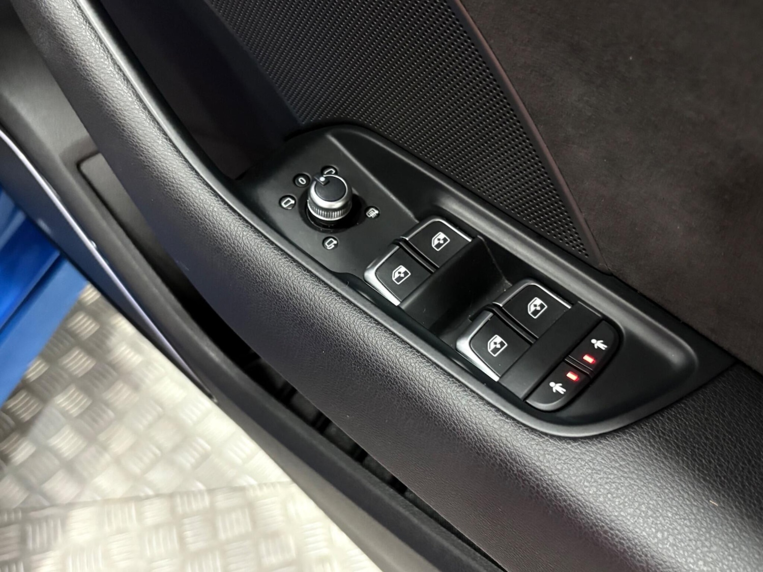 Used Audi RS3 2018 for sale - 77021231: Photo 40