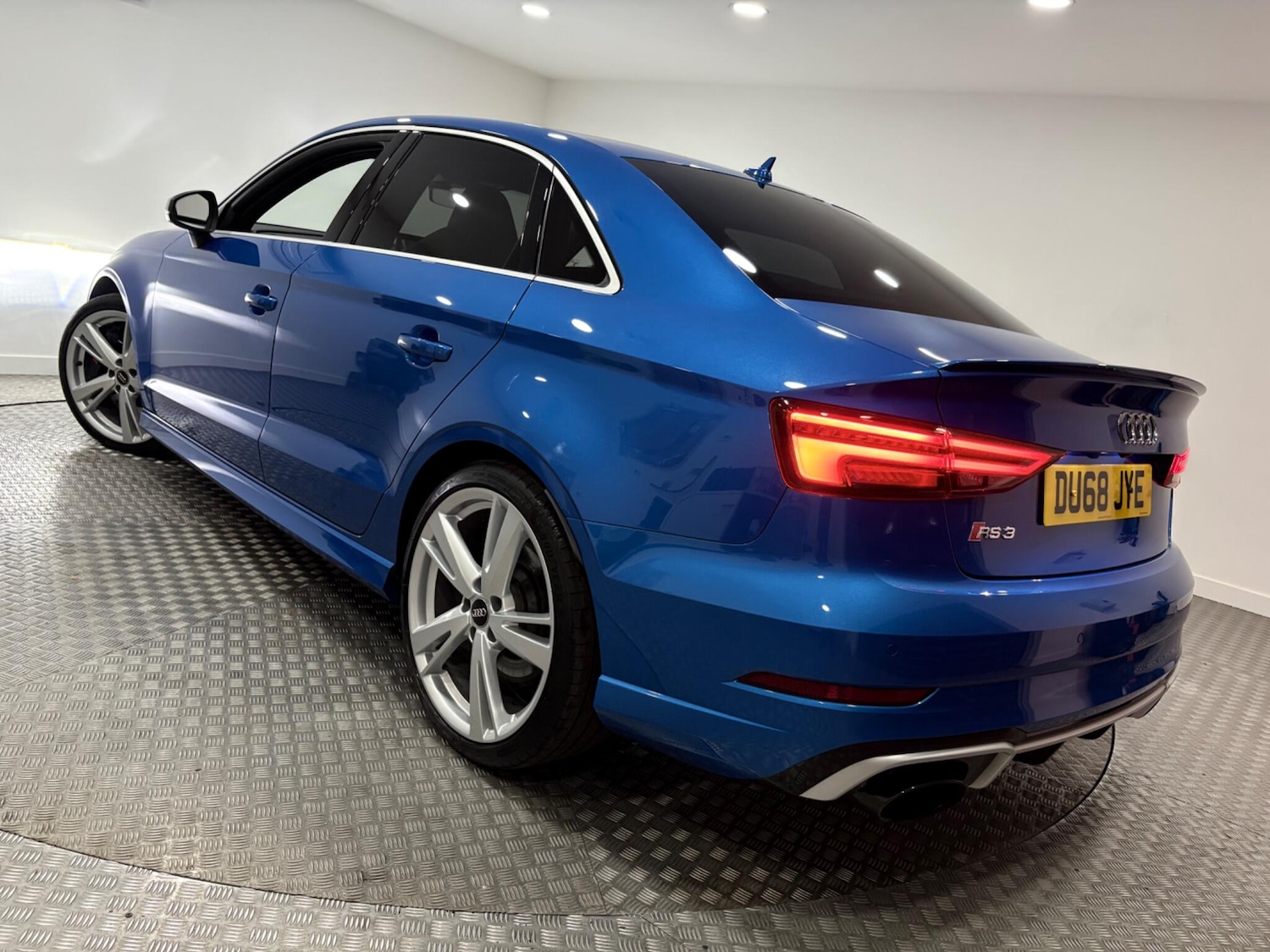 Used Audi RS3 2018 for sale - 77021231: Photo 48
