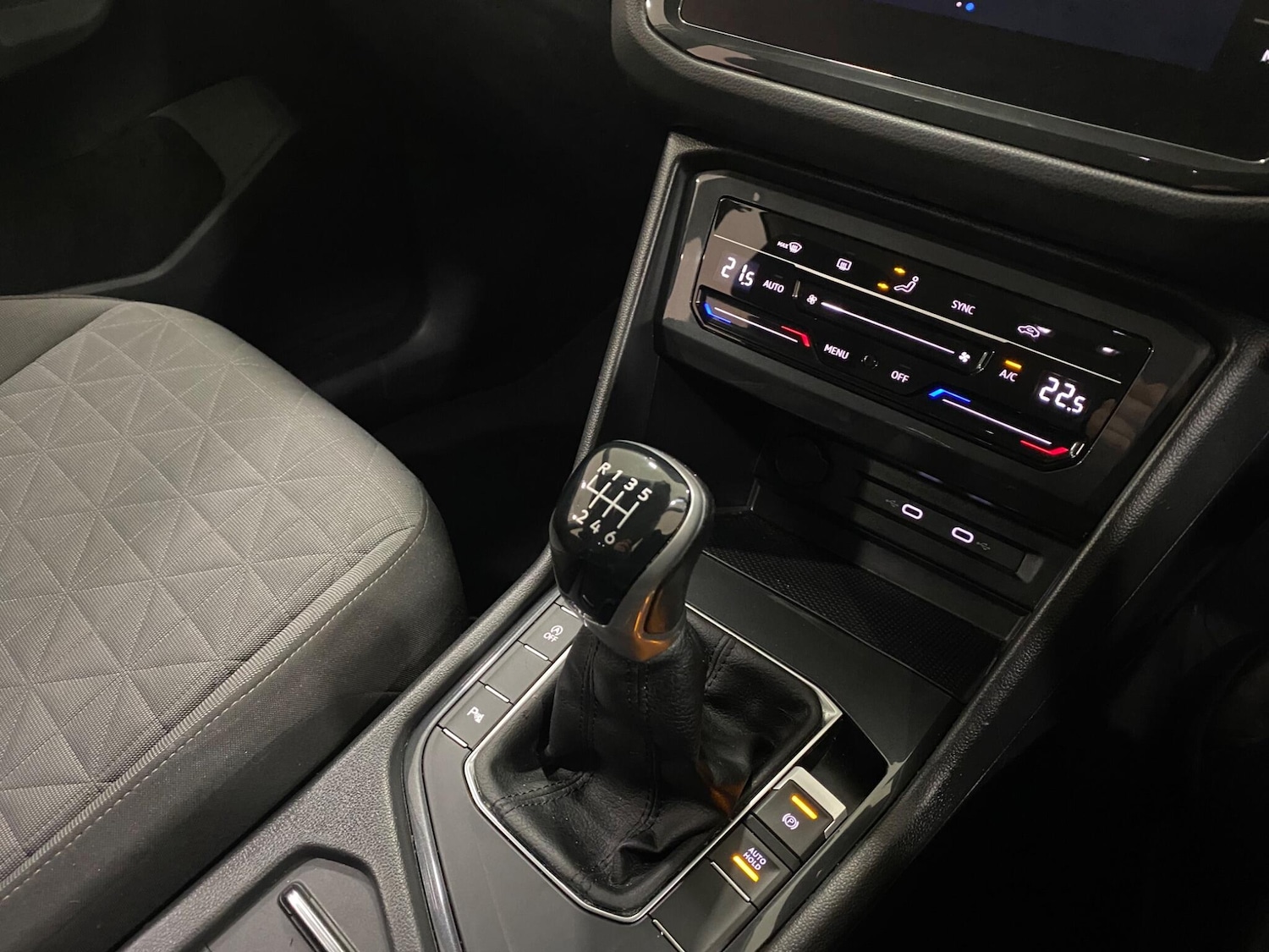 Used Volkswagen Tiguan 2021 for sale - 77109320: Photo 30