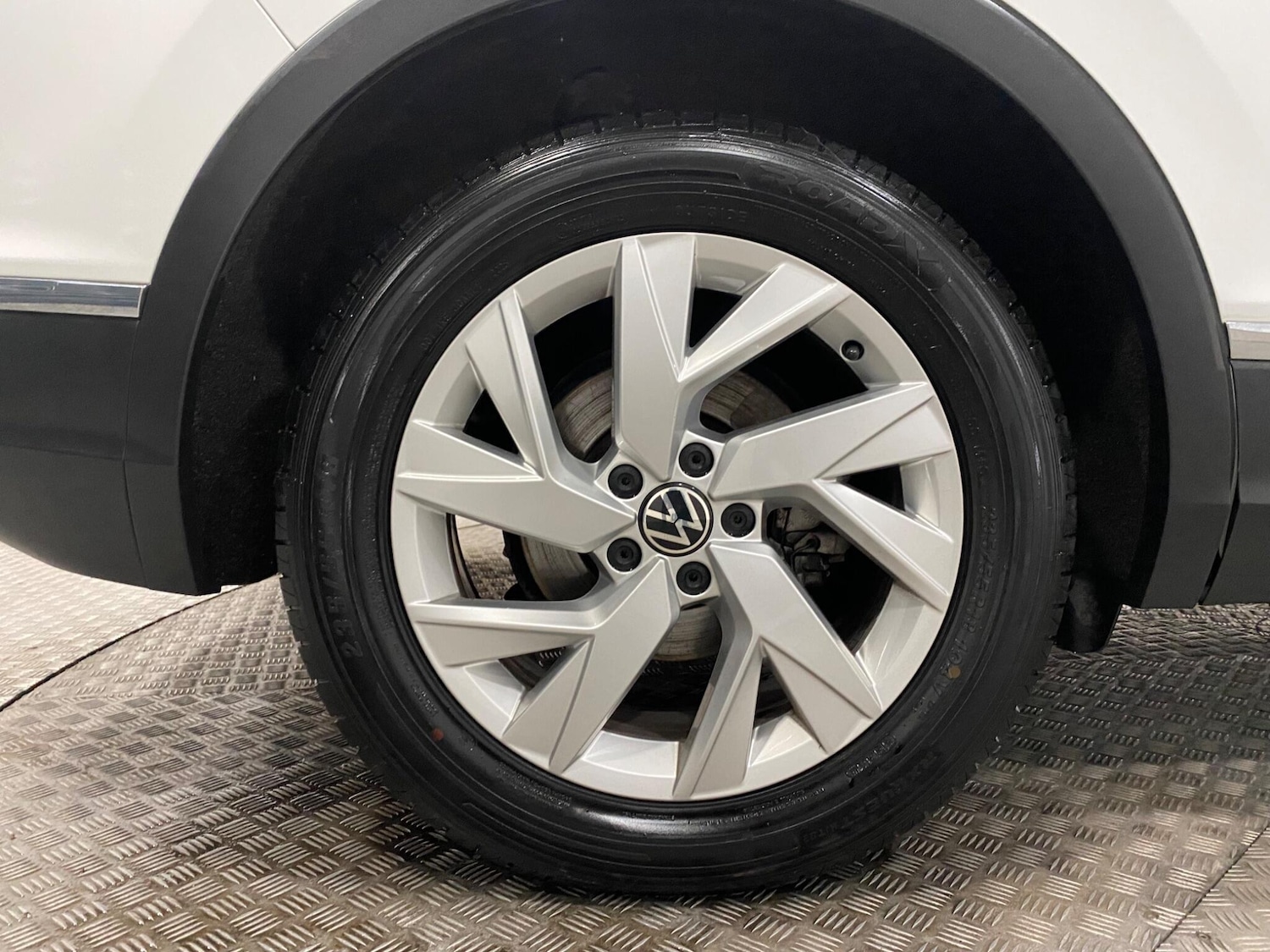 Used Volkswagen Tiguan 2021 for sale - 77109320: Photo 47