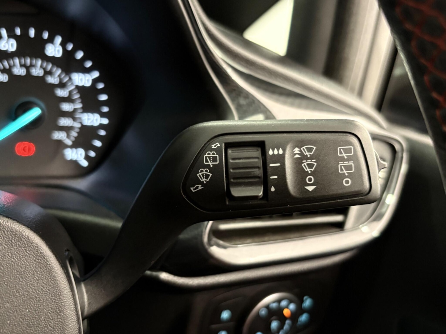 Used Ford Fiesta Van 2019 for sale - 75977981: Photo 18