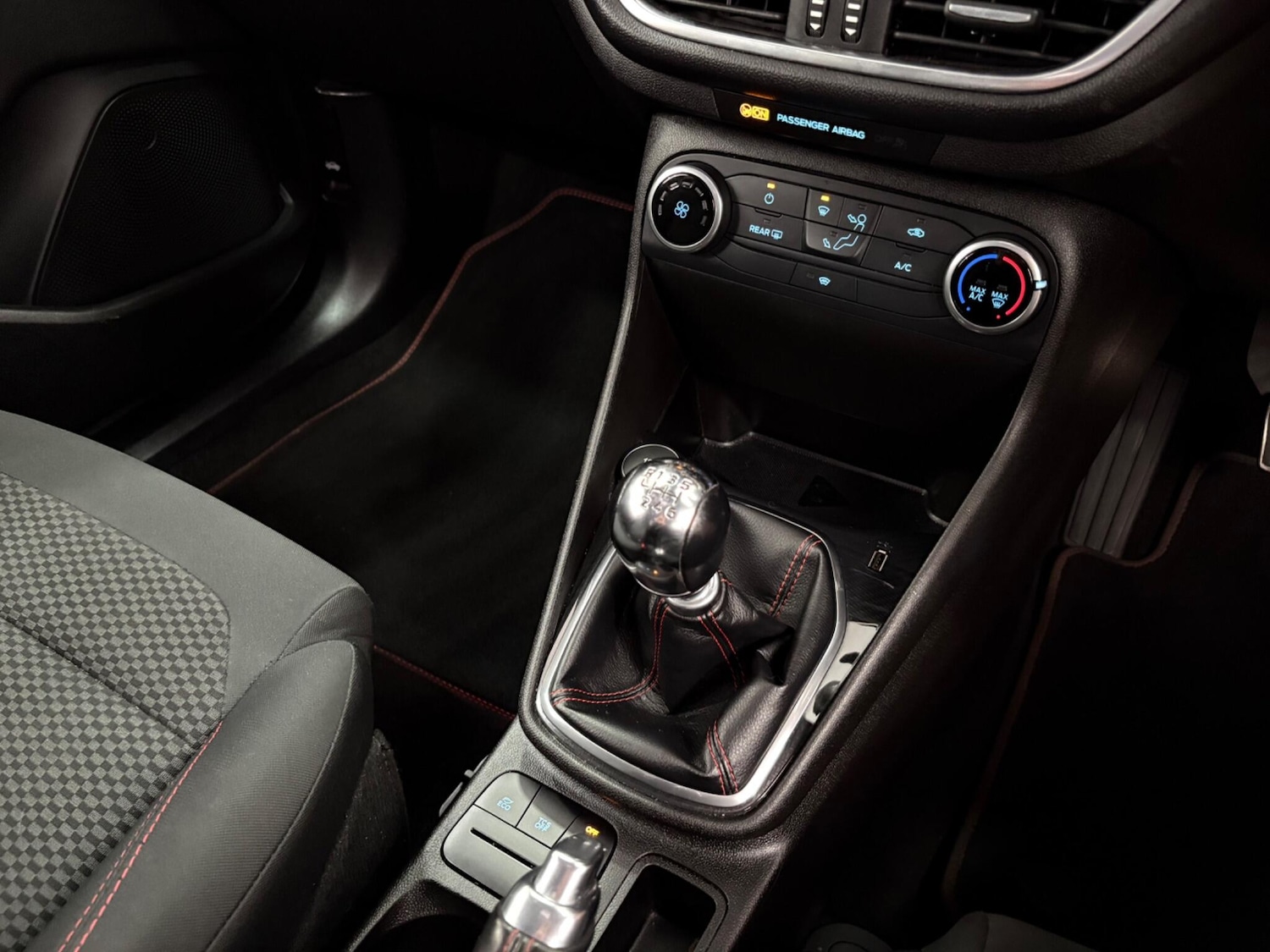 Used Ford Fiesta Van 2019 for sale - 75977981: Photo 27