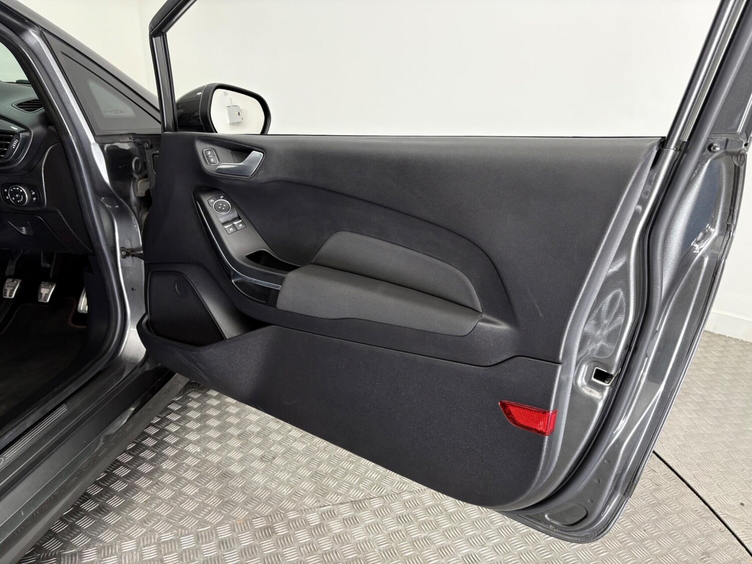 Used Ford Fiesta Van 2019 for sale - 75977981: Photo 35