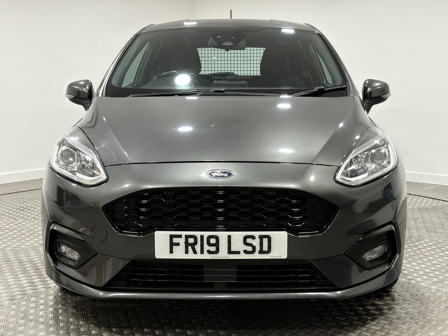 Used Ford Fiesta Van 2019 for sale - 75977981: Photo 8