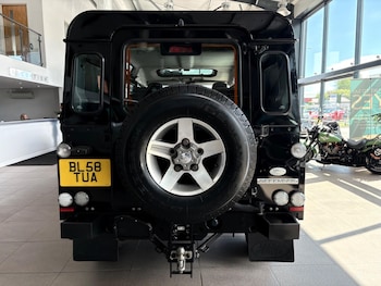 Used Land Rover Defender 110 2023 for sale - 78854488: Photo